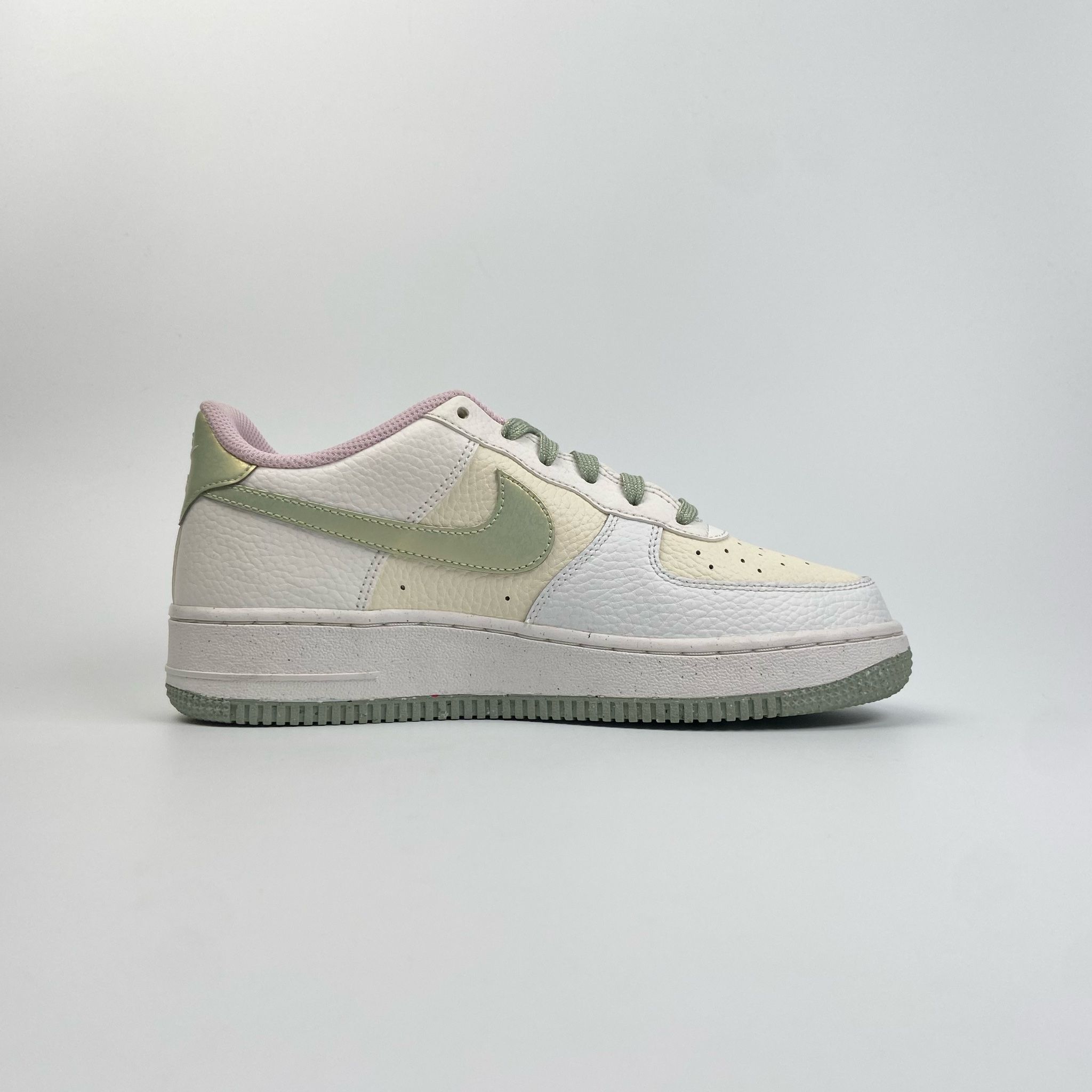 NIKE AIR FORCE 1 LOW SUMMIT WHITE HONEYDEW DQ0360-100