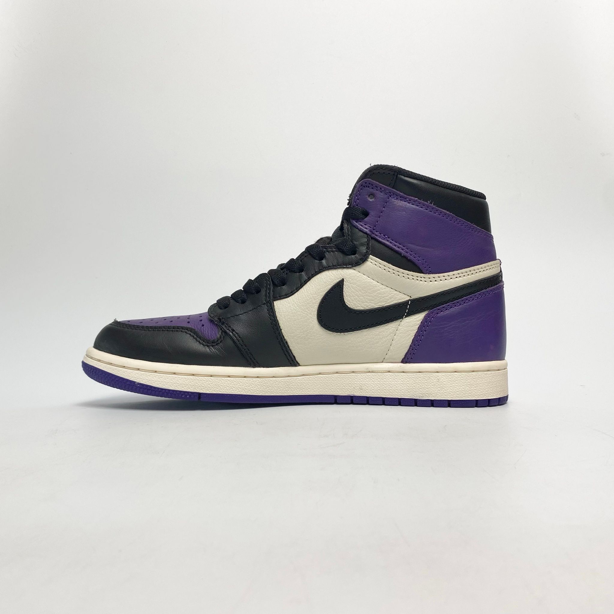 NIKE AIR JORDAN 1 RETRO HIGH OG COURT PURPLE 555088-501