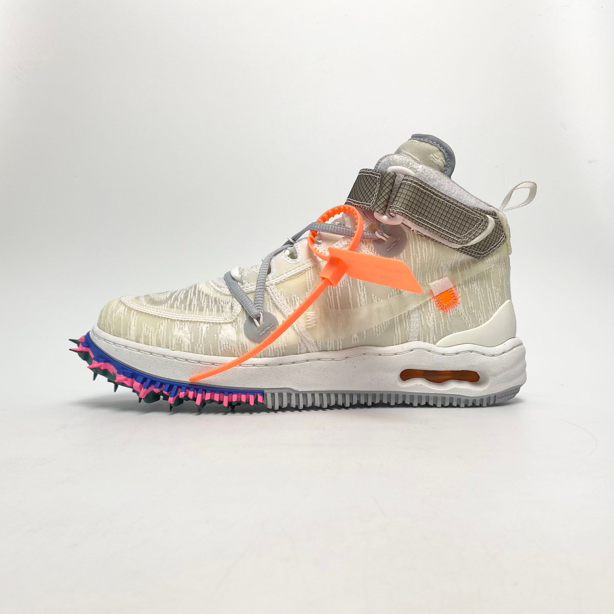 NIKE OFF-WHITE X AIR FORCE 1 MID WHITE DO6290-100