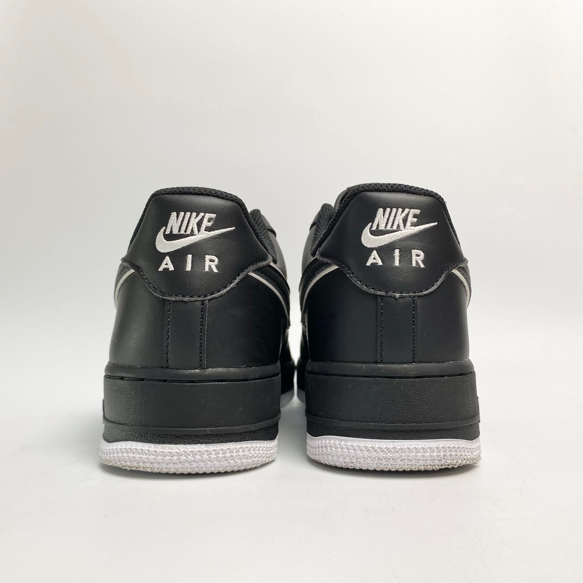 NIKE AIR FORCE 1 LOW ’07 BLACK WHITE DV0788-002