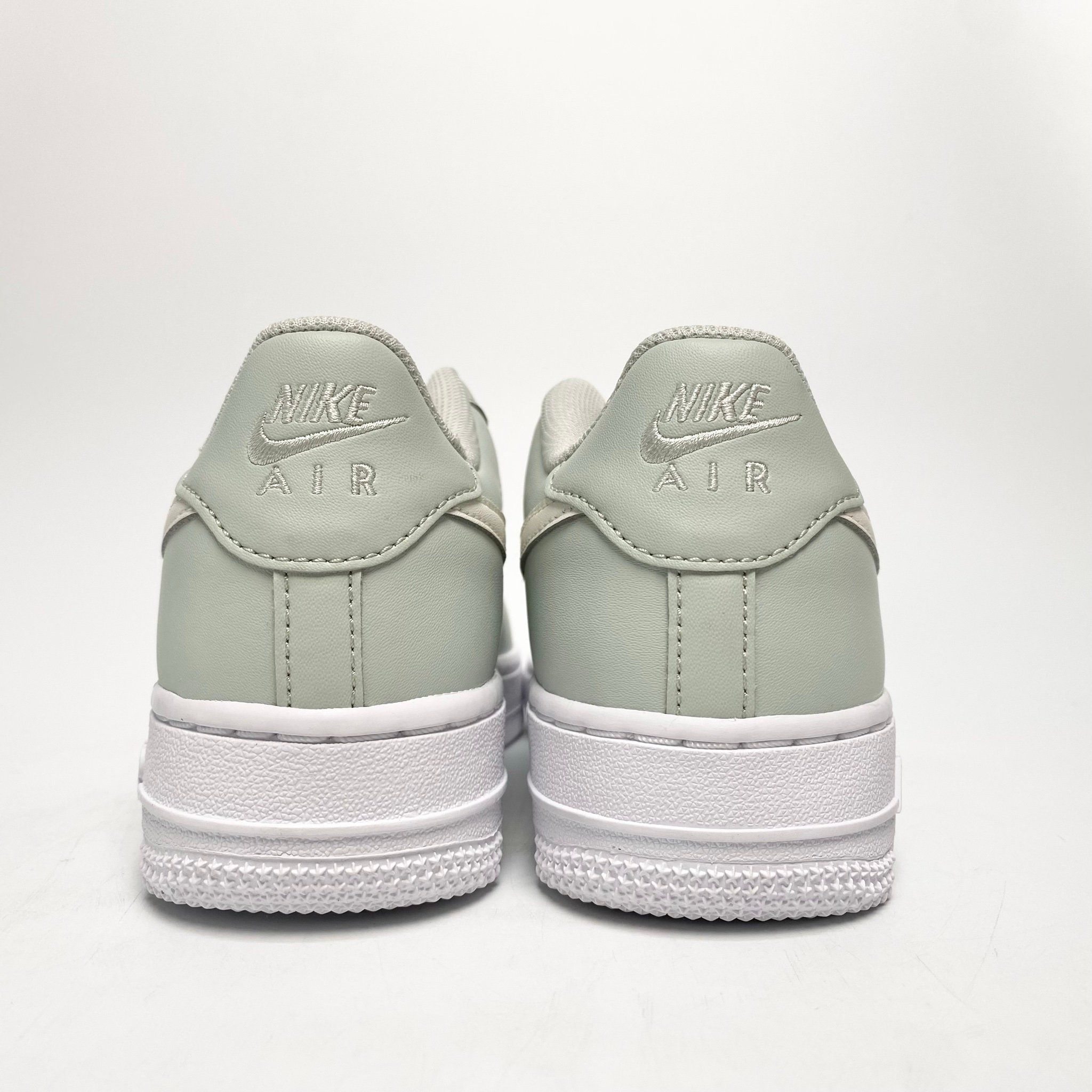 NIKE AIR FORCE 1 LOW LIGHT SILVER SPRUCE AURA WHITE SAIL (GS) FV5948-007