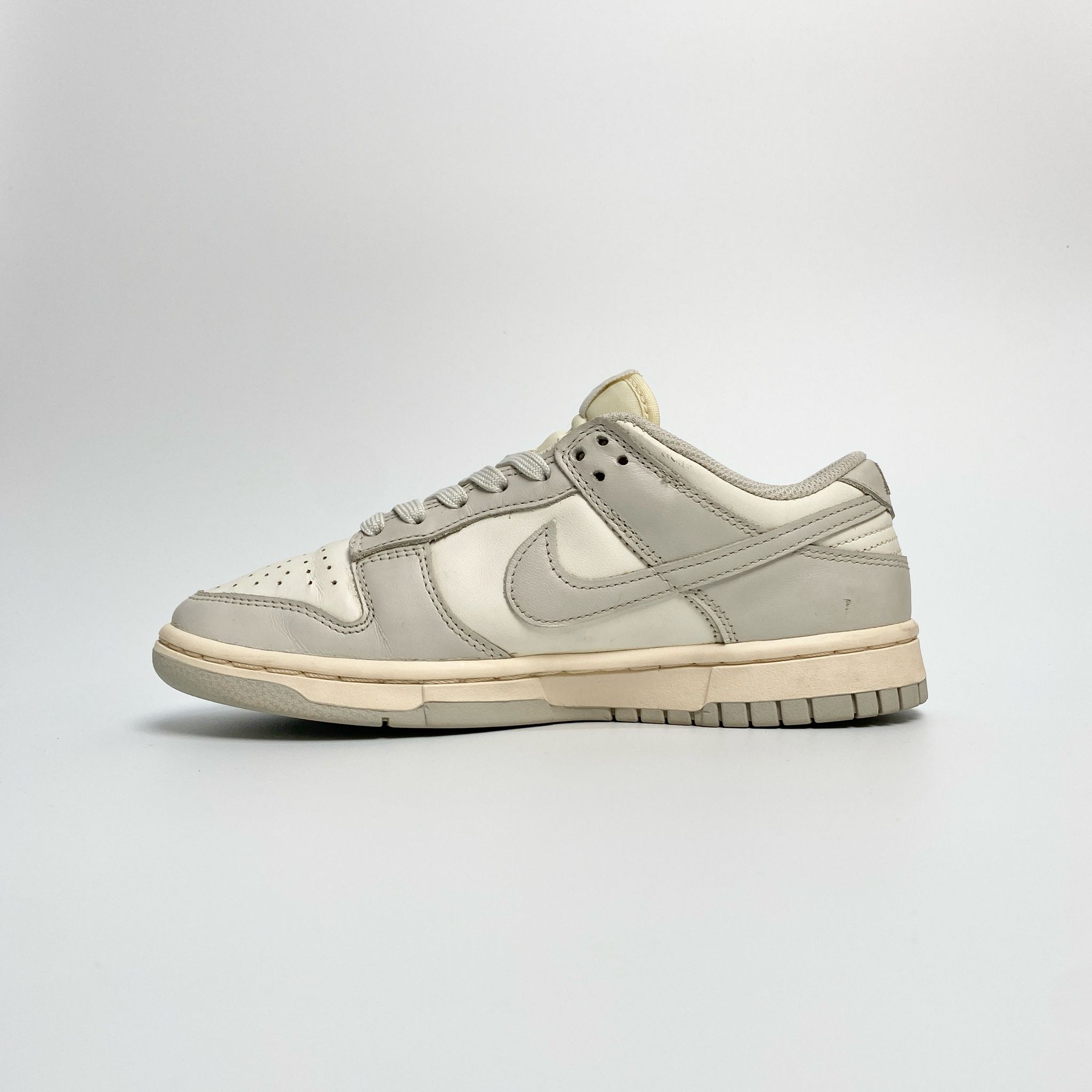 NIKE DUNK LOW LIGHT BONE - DD1503-107