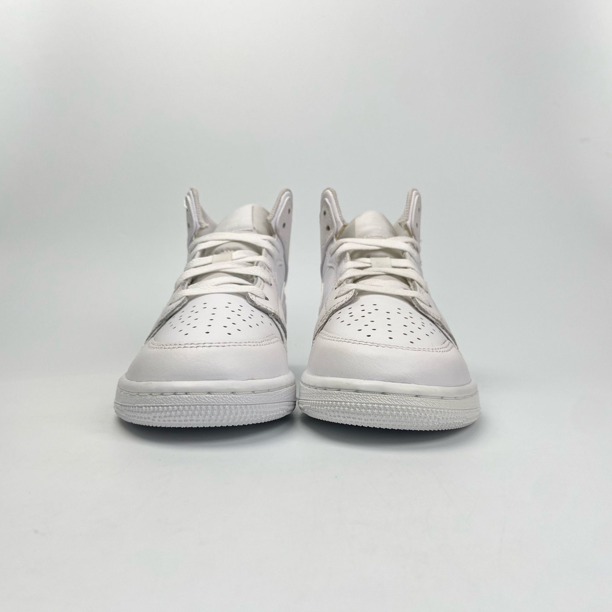 NIKE AIR JORDAN 1 MID TRIPLE WHITE 554725-136