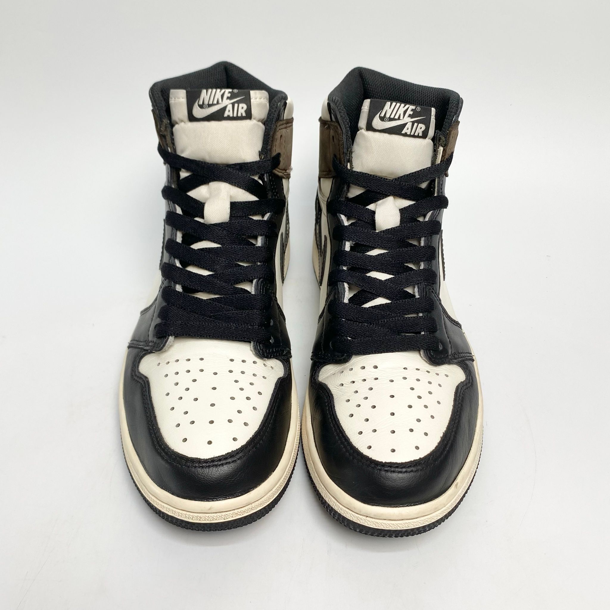NIKE AIR JORDAN 1 RETRO HIGH OG DARK MOCHA 555088-105