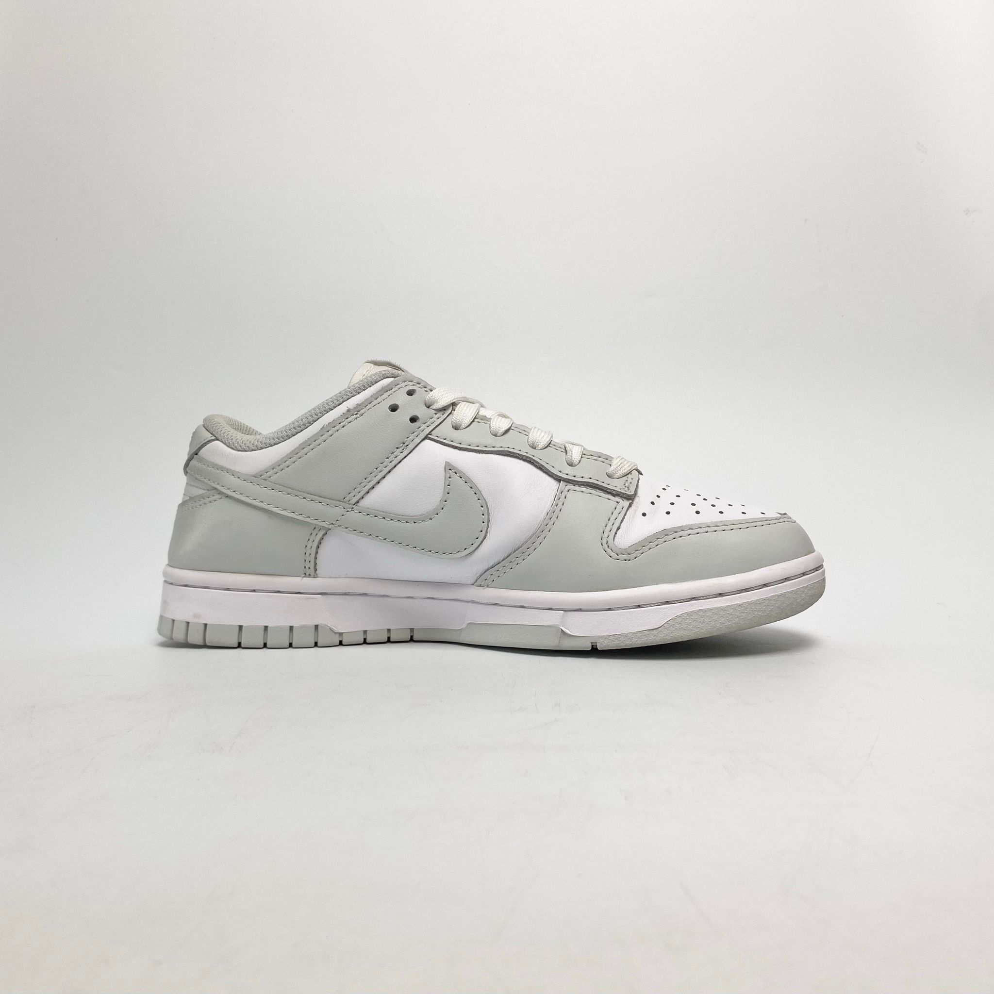 NIKE WMNS DUNK LOW PHOTON DUST DD1503-103