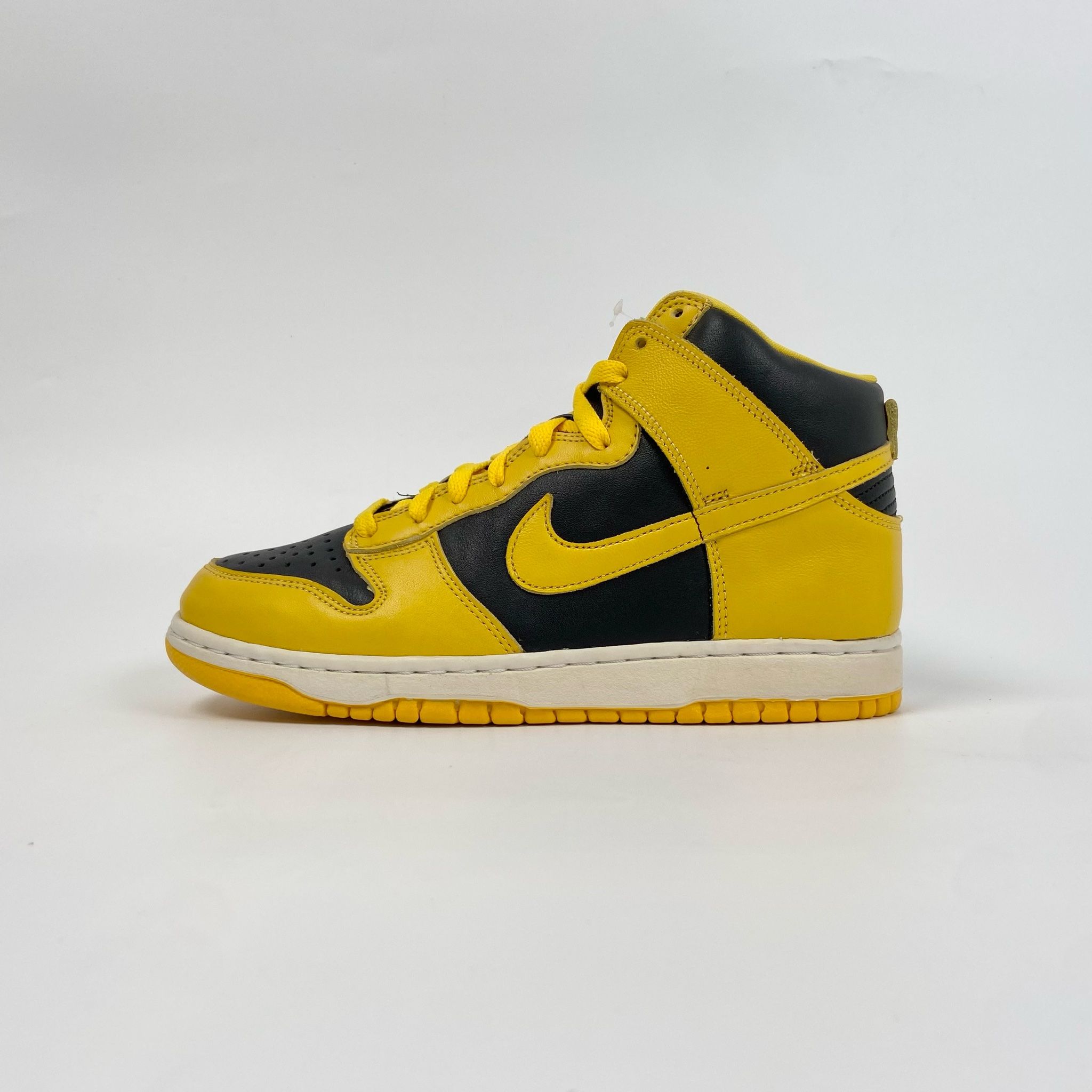 NIKE DUNK HIGH SP IOWA 2020 CZ8149-002