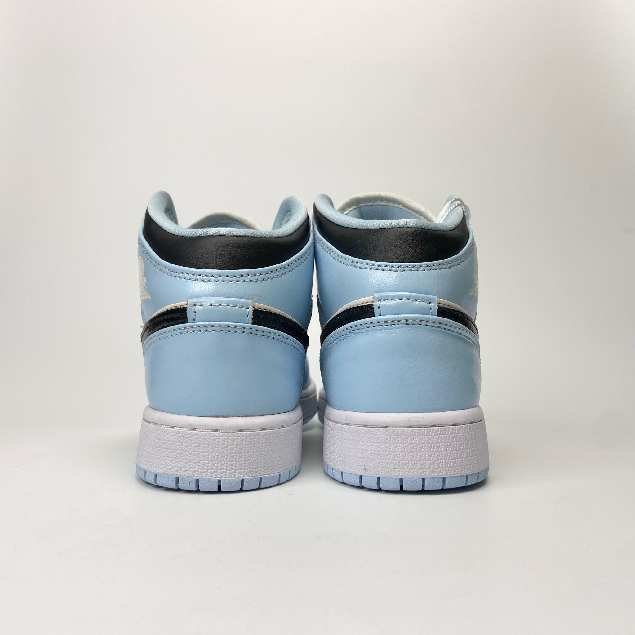 NIKE AIR JORDAN 1 MID GS ICE BLUE 555112-401