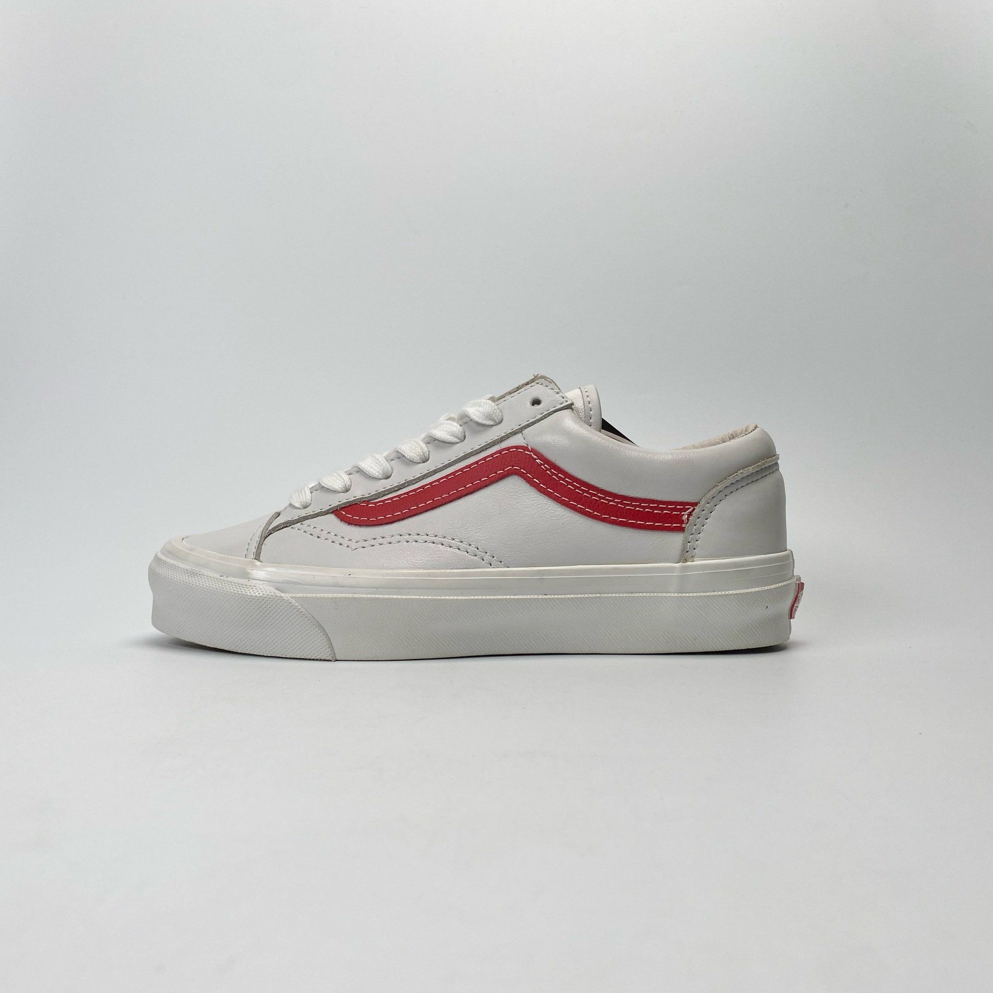 VANS VAULT OG STYLE 36 TRUE WHITE RED - VN0A4BVE21D