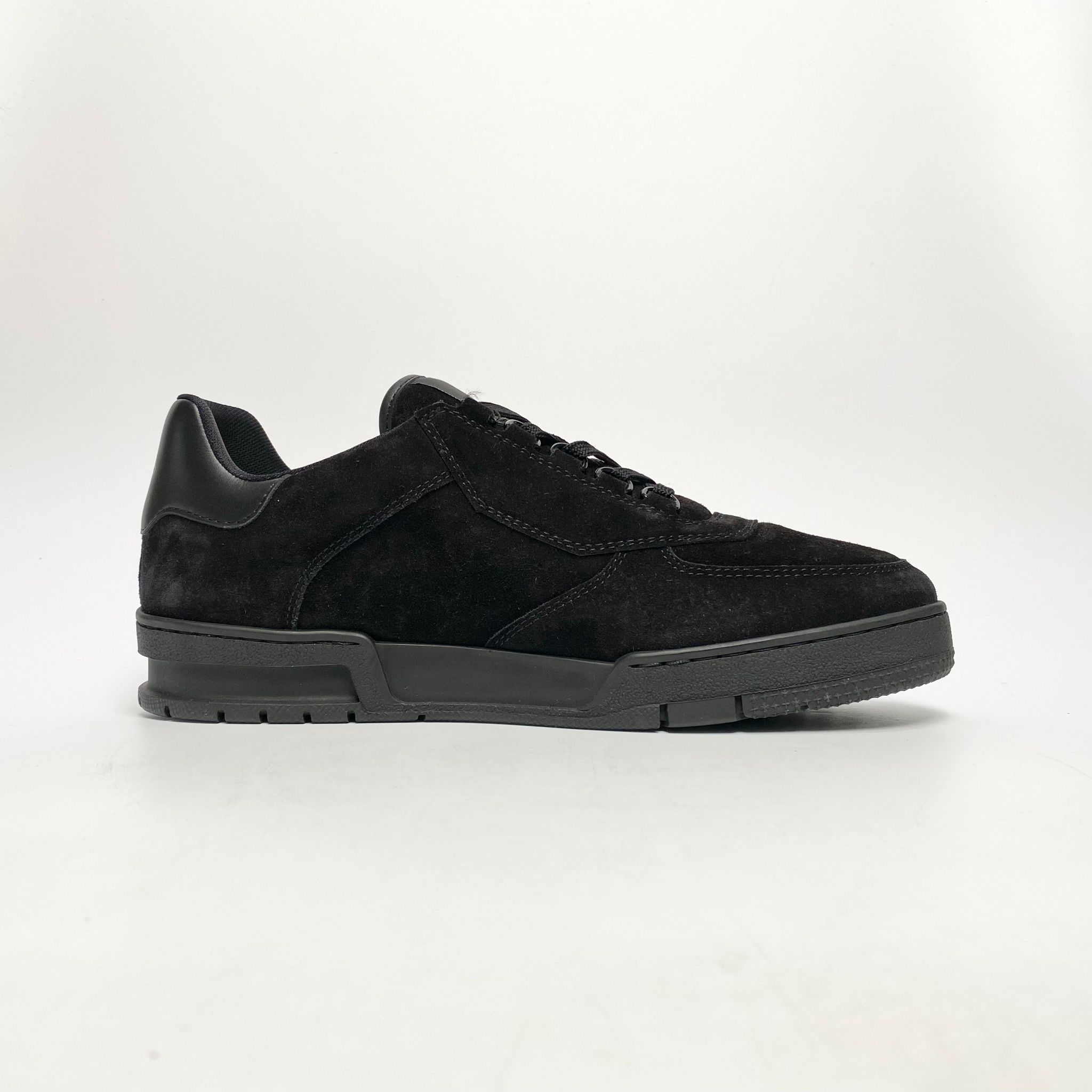 LOUIS VUITTON TRAINER LOW TOP 1AA80W