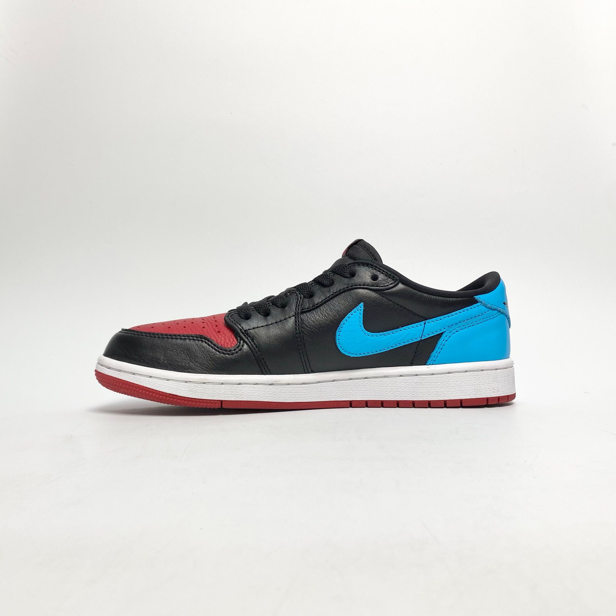 NIKE AIR JORDAN 1 RETRO LOW OG UNC TO CHICAGO CZ0775-046