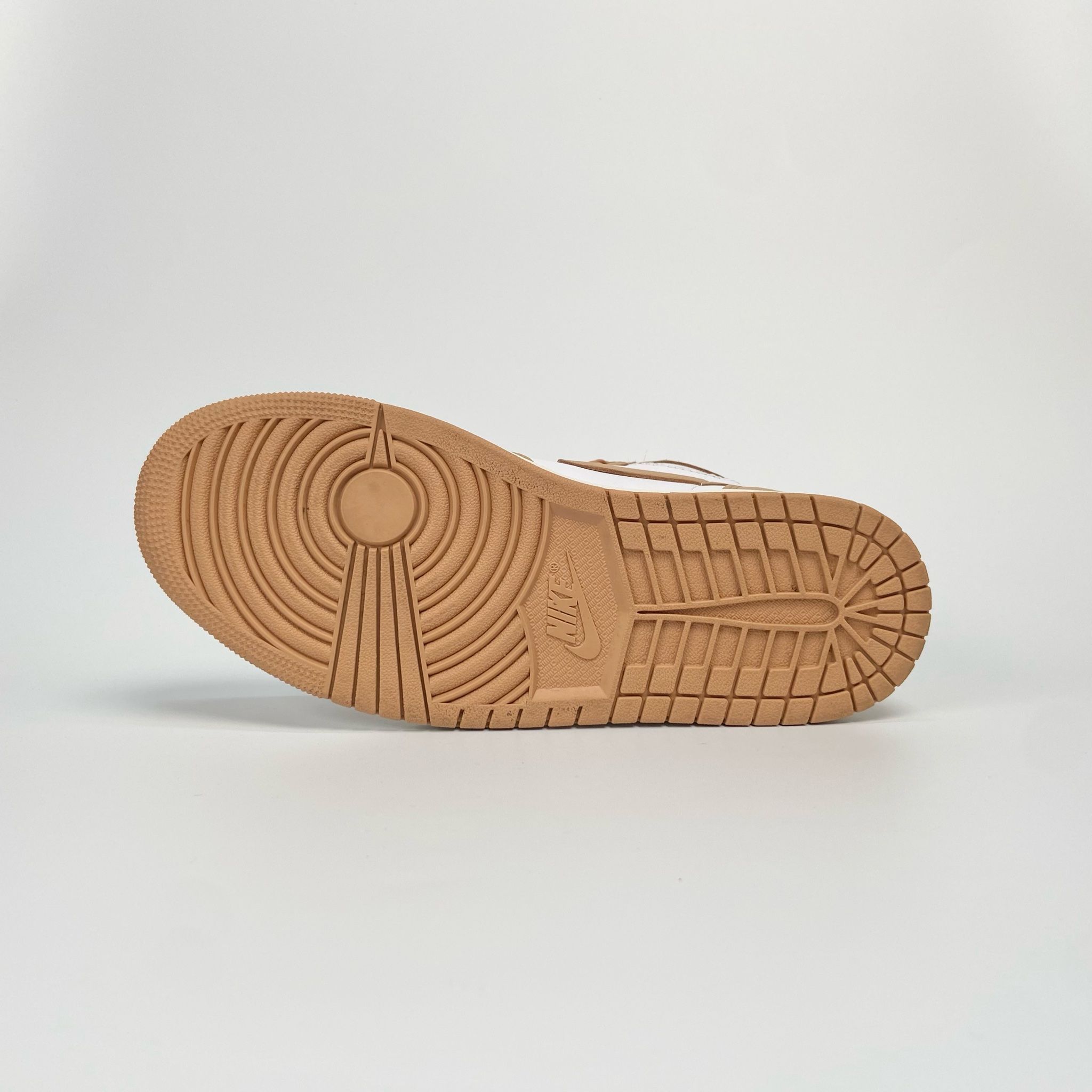 NIKE AIR JORDAN 1 RETRO HIGH OG PRALINE FN6622-201