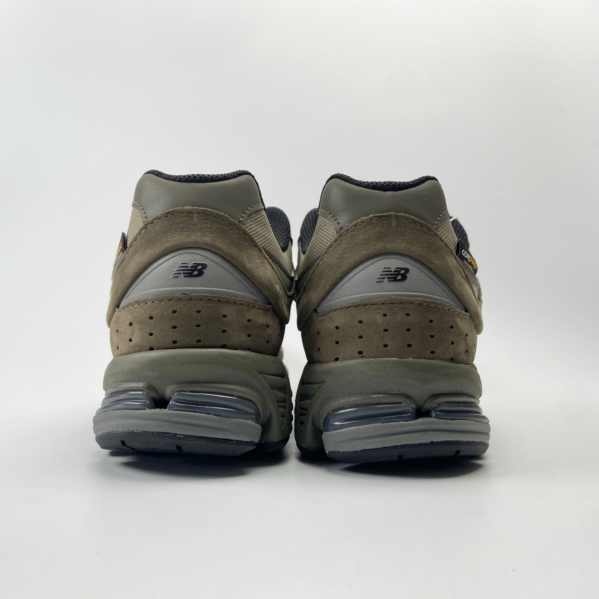 NEW BALANCE 2002R CORDURA OLIVE M2002RPK
