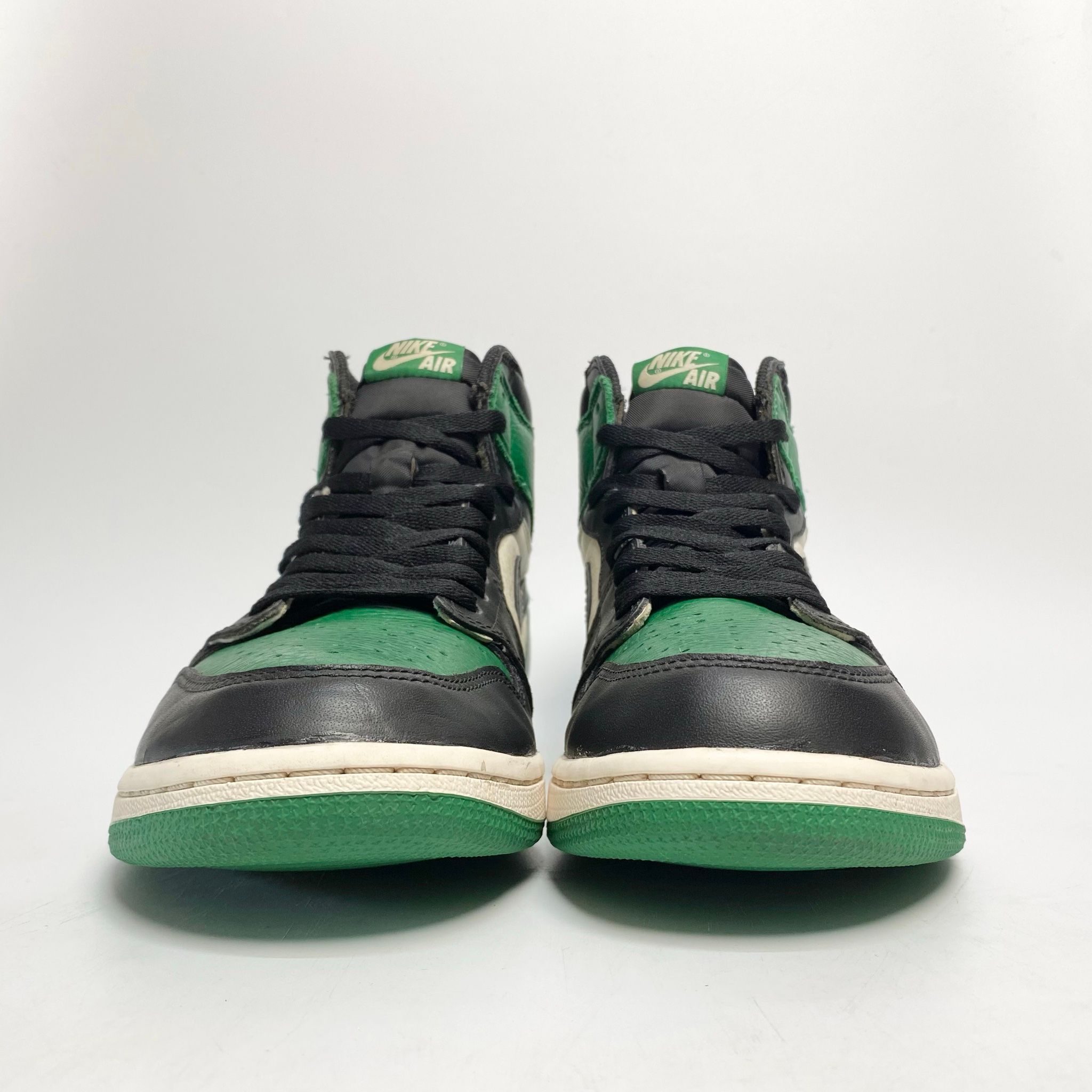 NIKE AIR JORDAN 1 RETRO HIGH OG PINE GREEN 555088-302