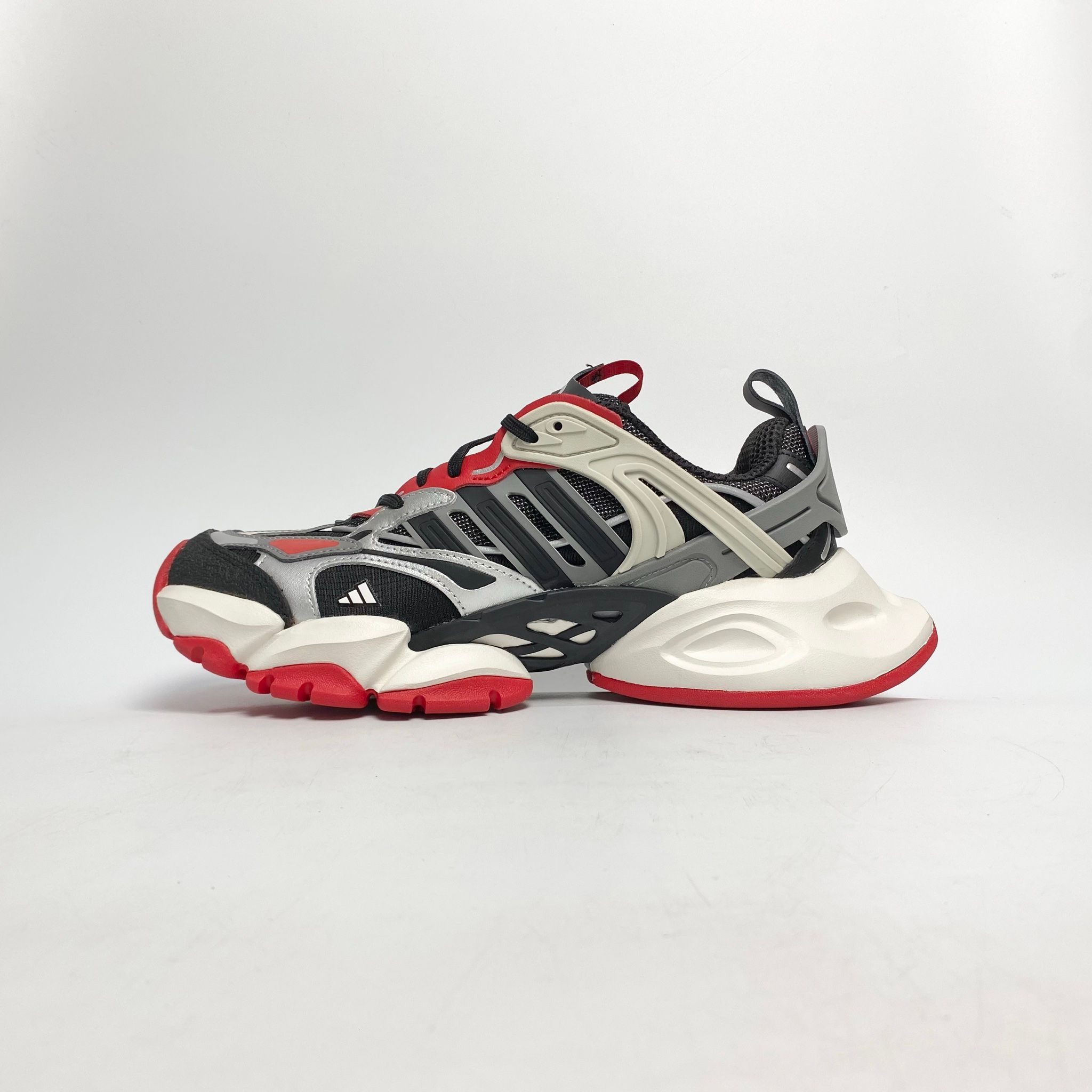 ADIDAS XLG RUNNER DELUXE BLACK SILVER RED IH0615