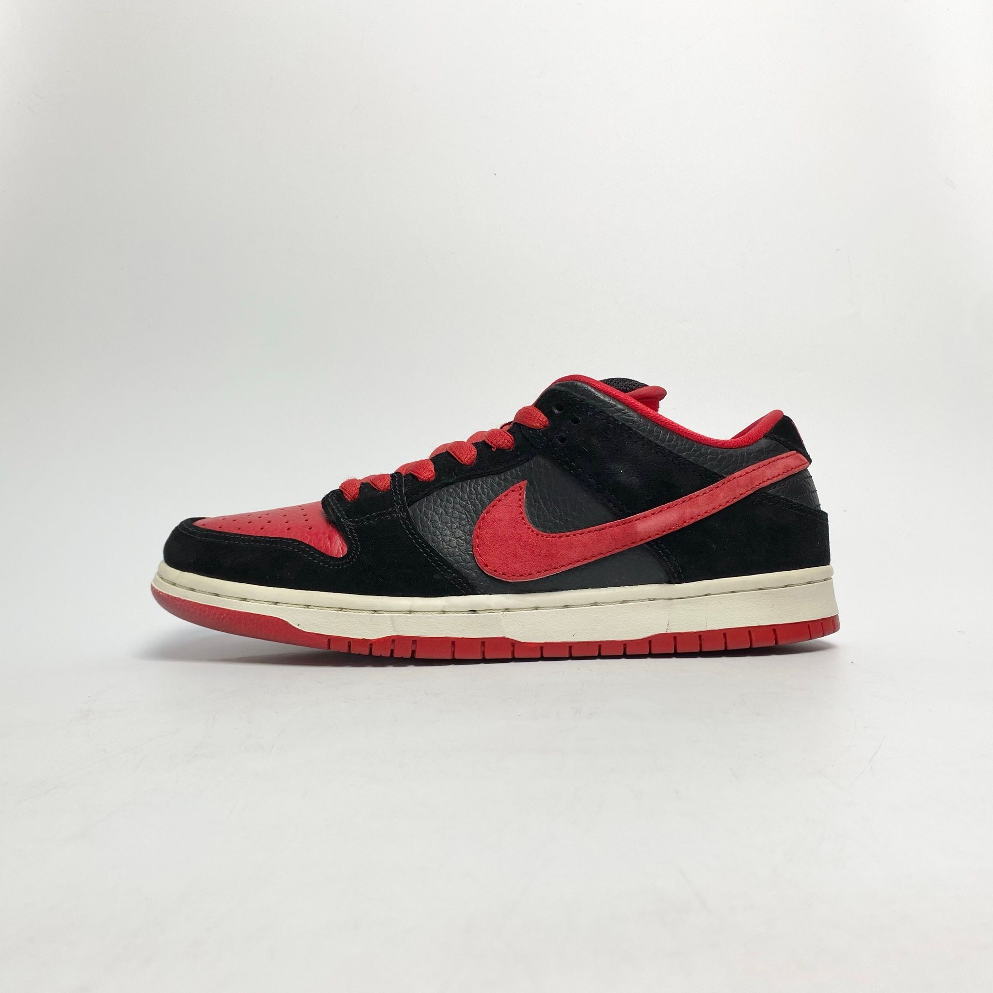 NIKE SB DUNK LOW PRO J PACK BRED 304292-039
