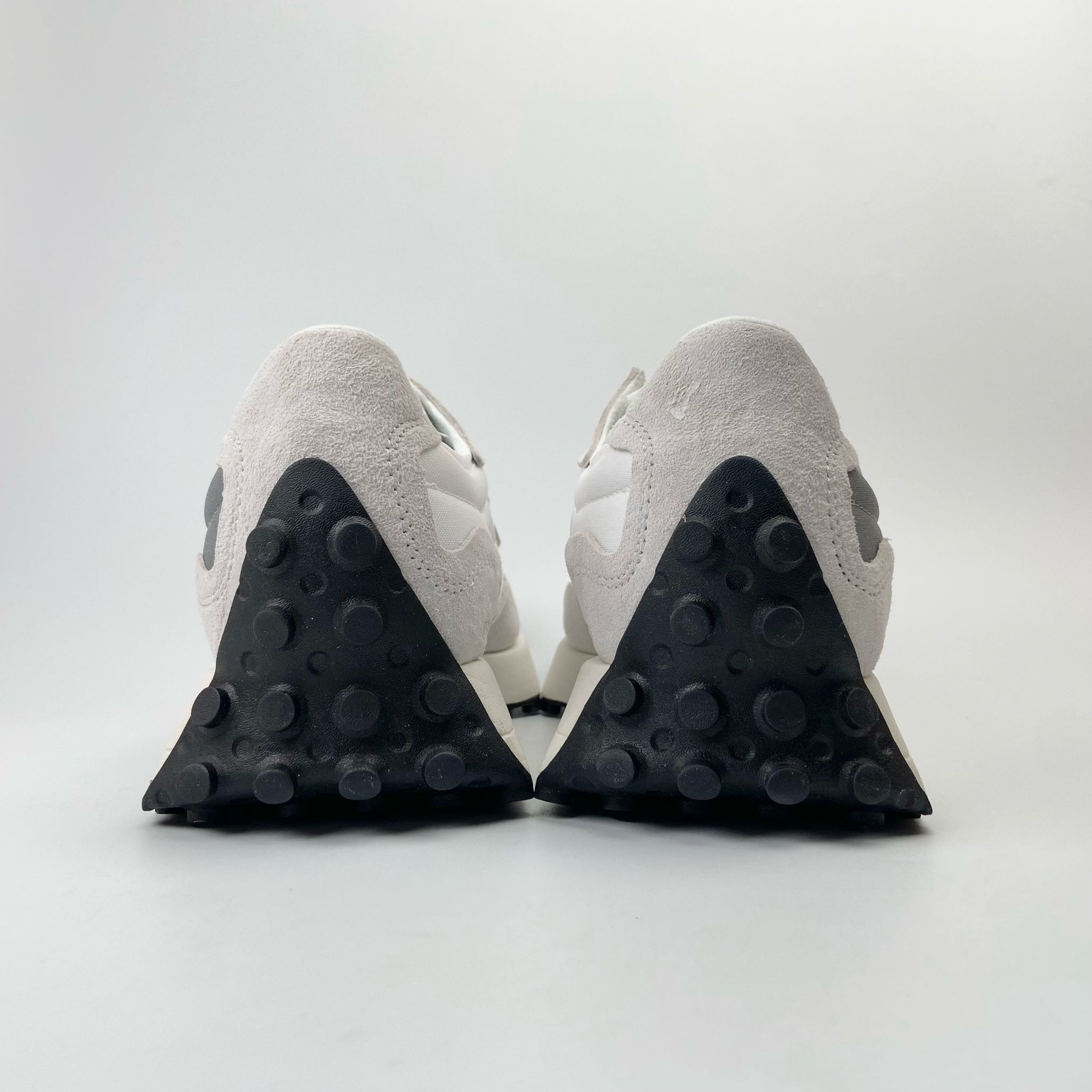 NEW BALANCE 327 WHITE GRAY U327WED