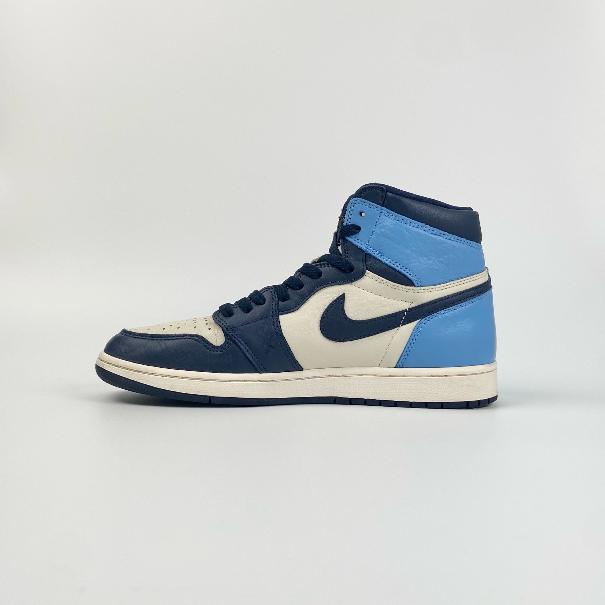 NIKE AIR JORDAN 1 RETRO HIGH OG OBSIDIAN 555088-140