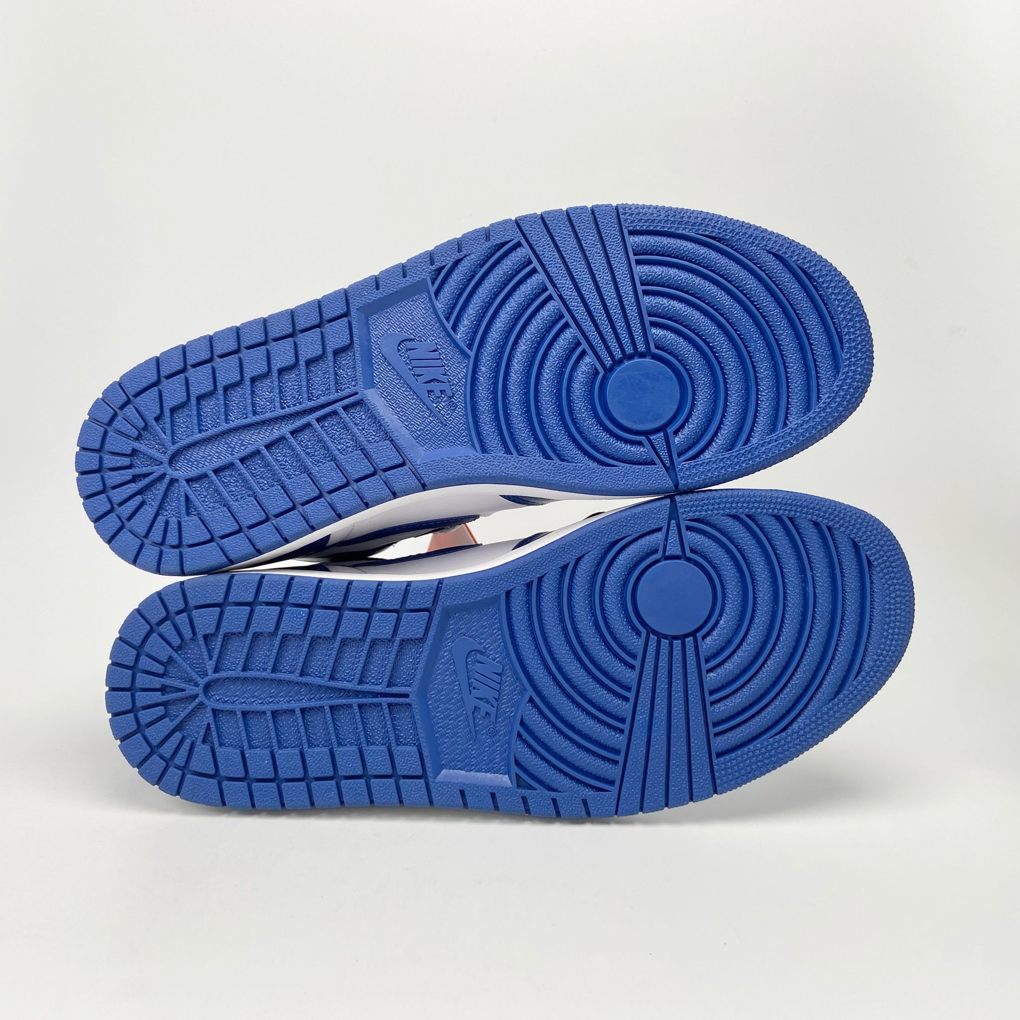 NIKE AIR JORDAN 1 RETRO HIGH OG STORM BLUE 555088-127