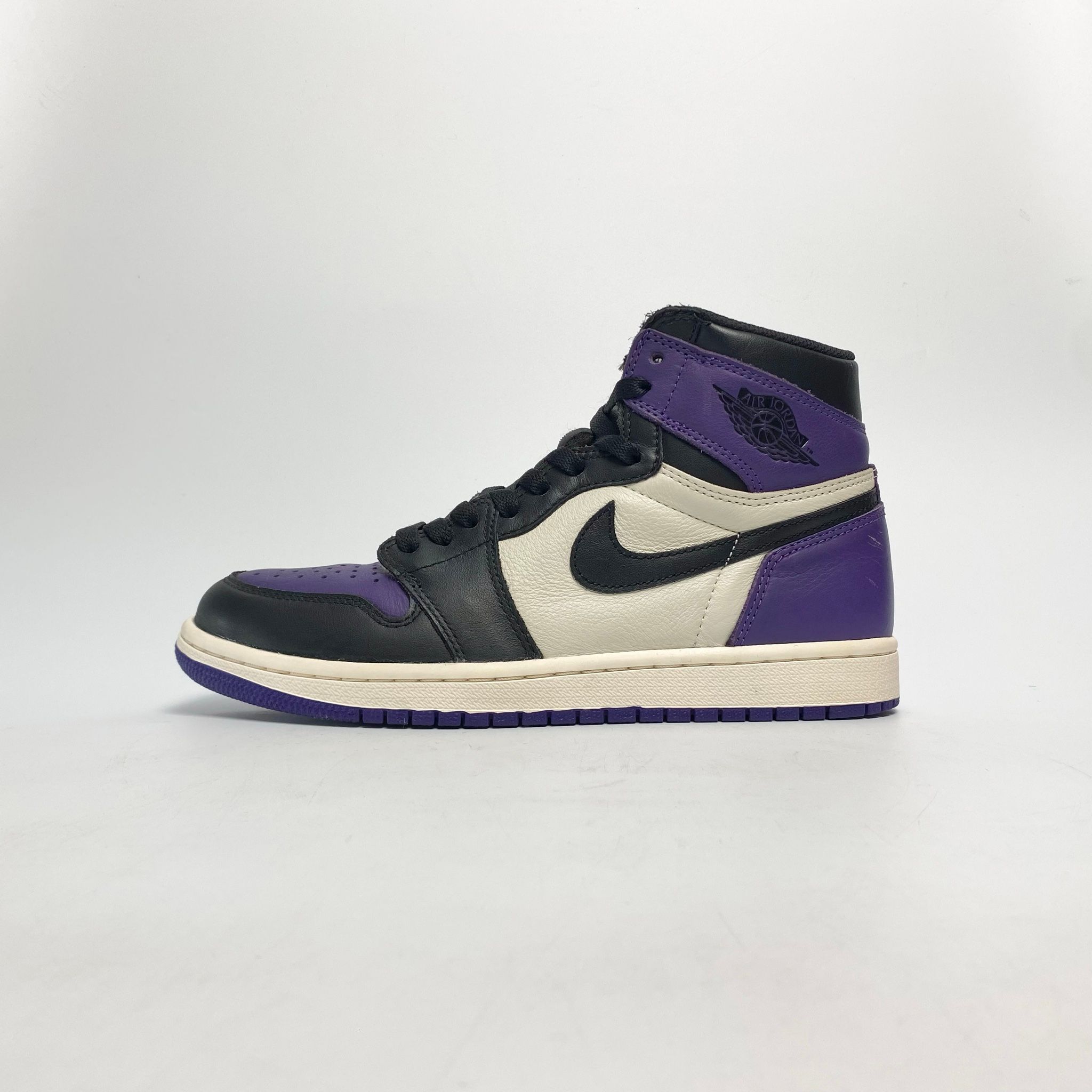 NIKE AIR JORDAN 1 RETRO HIGH OG COURT PURPLE 555088-501