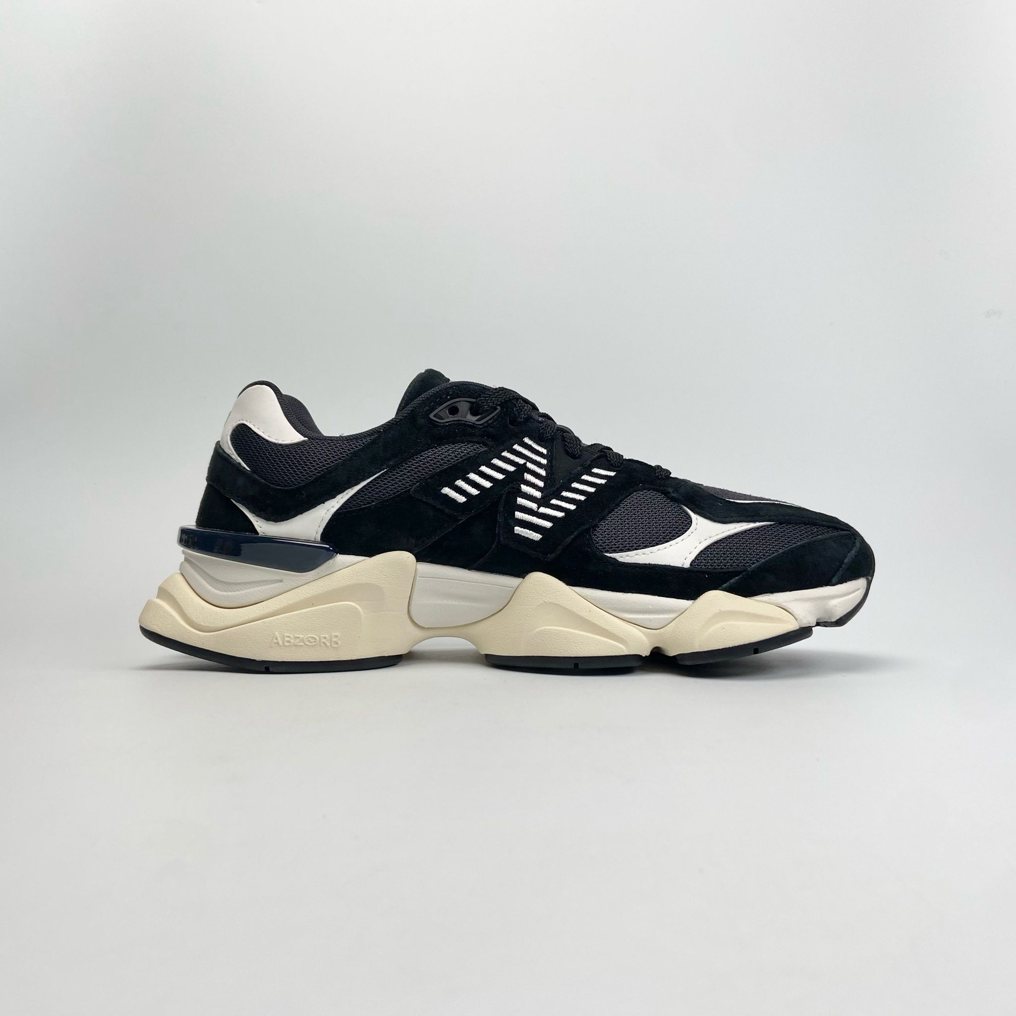 NEW BALANCE 9060 BLACK WHITE U9060AAA