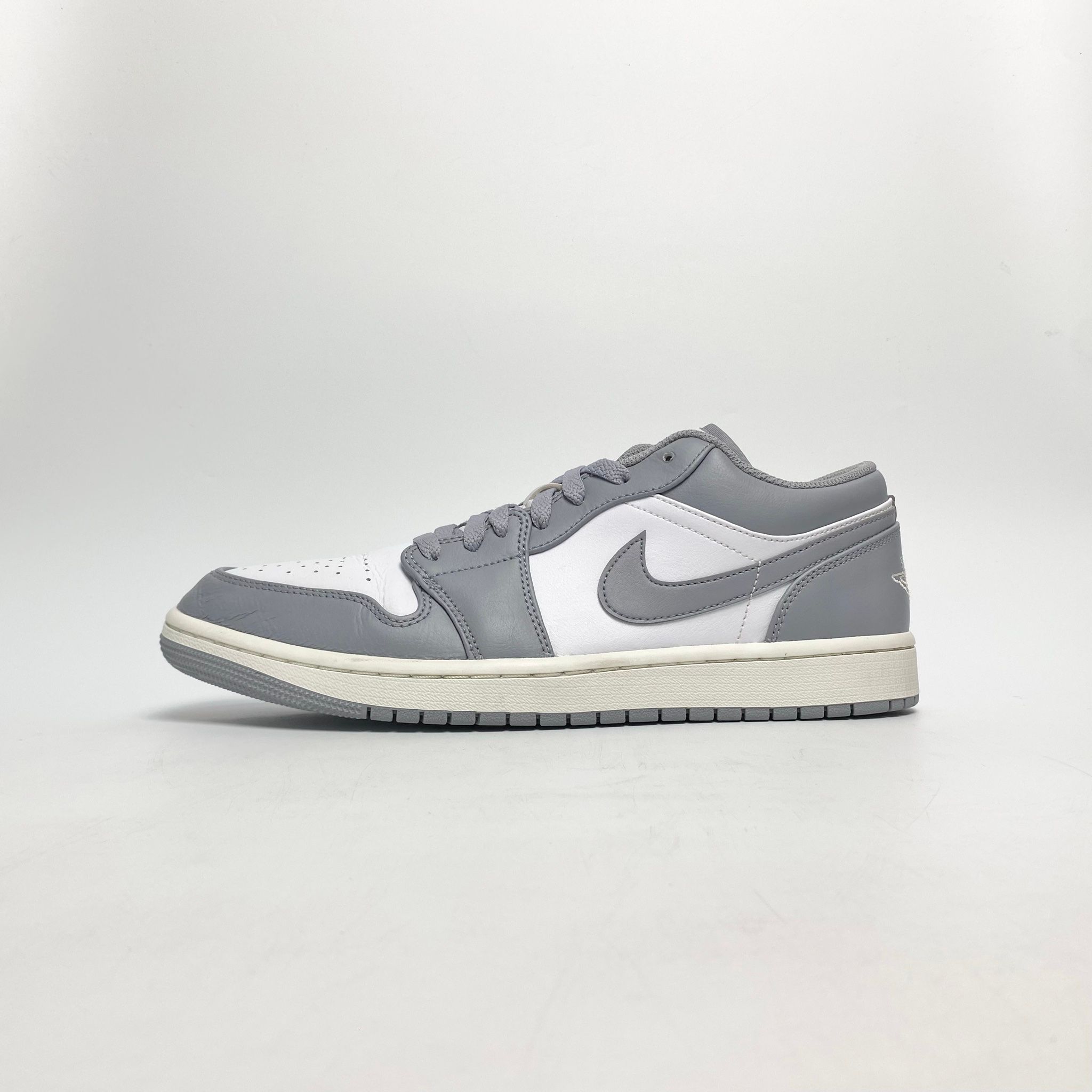 NIKE AIR JORDAN 1 LOW VINTAGE GREY 553558-053