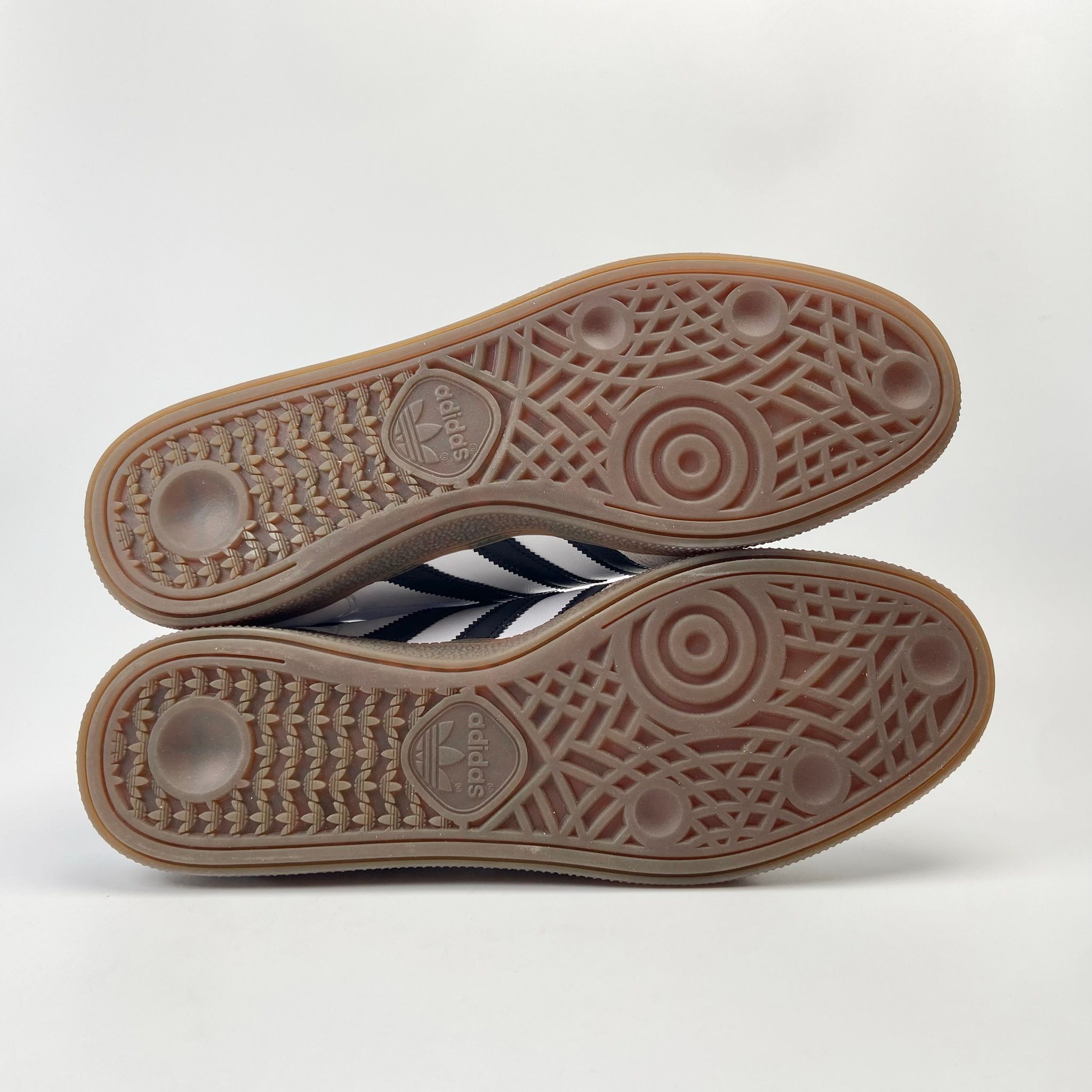 ADIDAS ORIGINAL HANDBALL SPEZIAL WHITE CORE BLACK IE3403