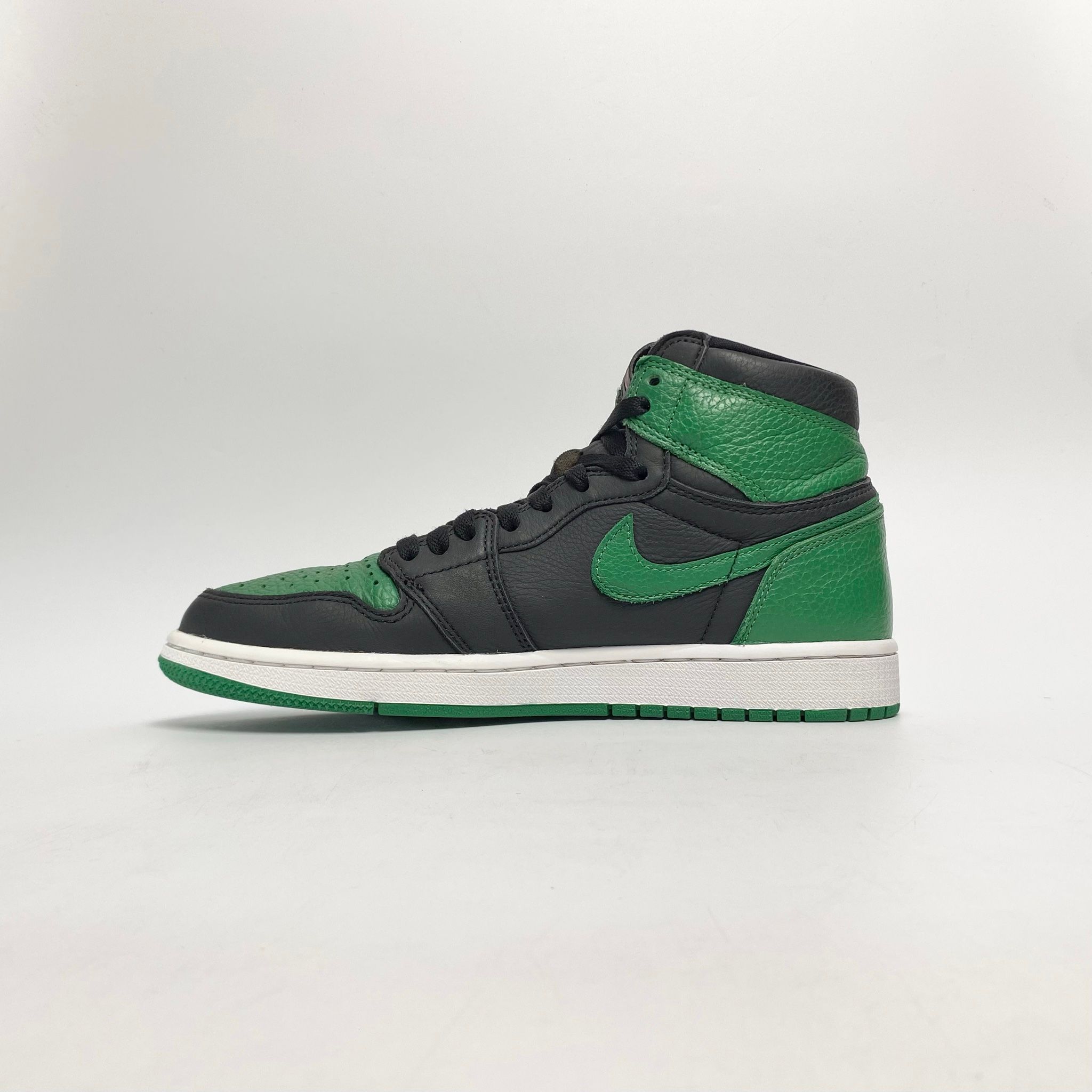 NIKE AIR JORDAN 1 RETRO HIGH PINE GREEN BLACK 2.0 555088-030