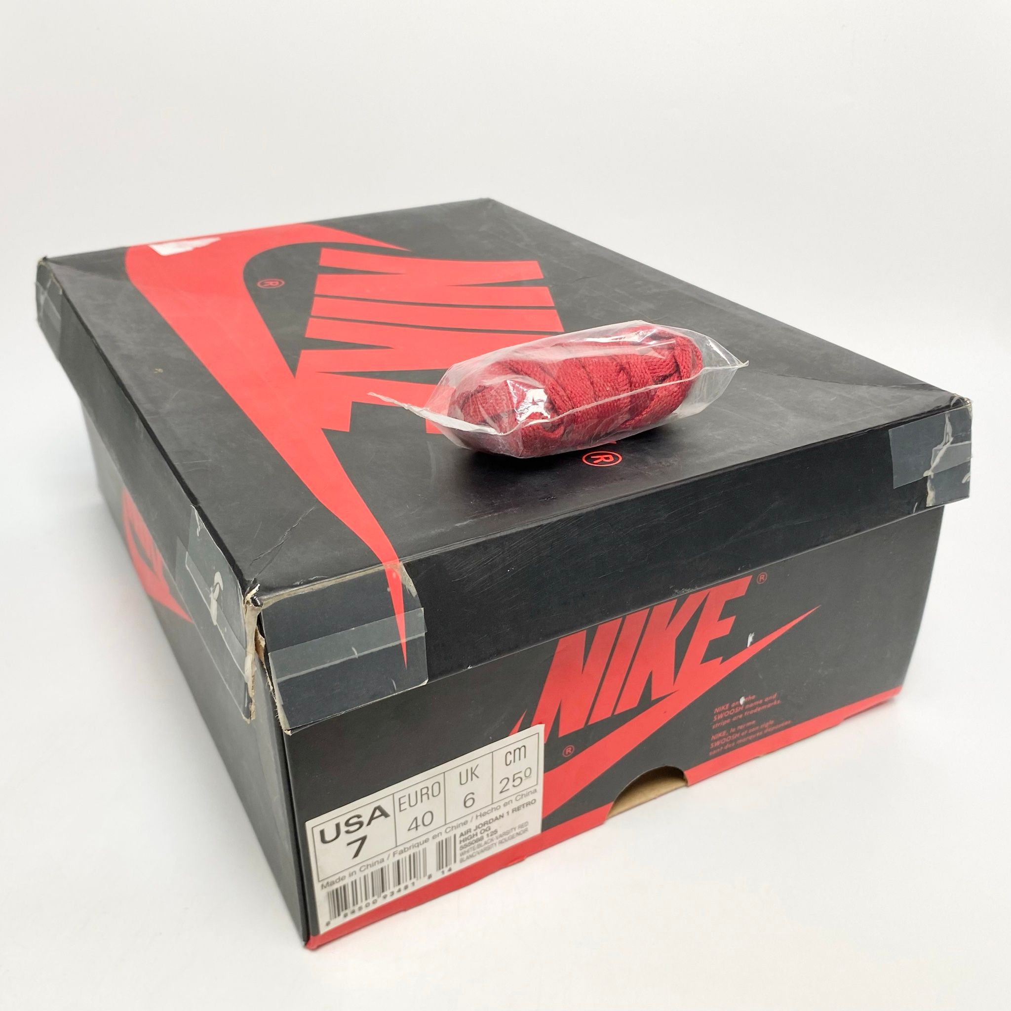 NIKE AIR JORDAN 1 RETRO BLACK TOE 555088-125