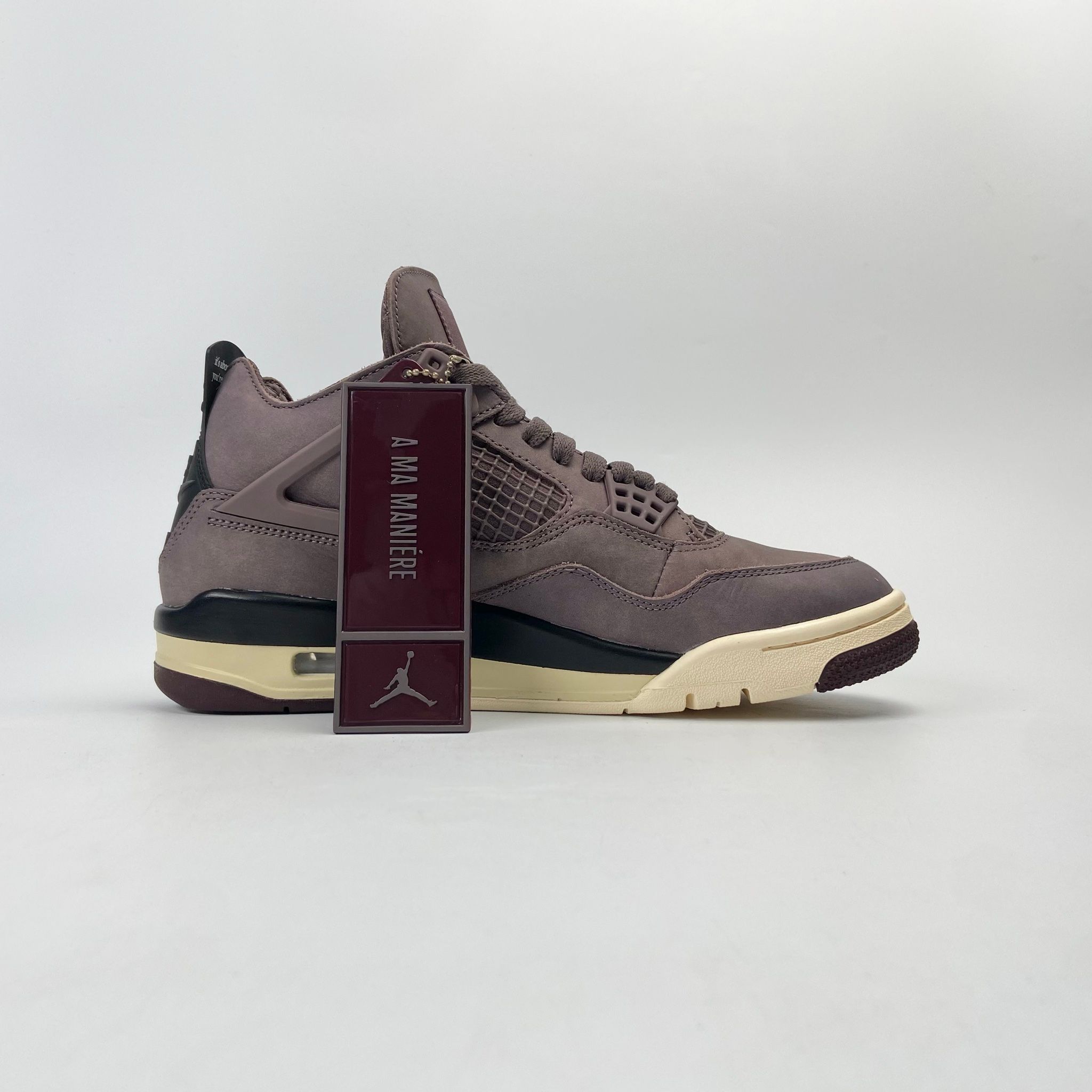 NIKE AIR JORDAN 4 RETRO A MA MANIÉRE VIOLET ORE DV6773-220