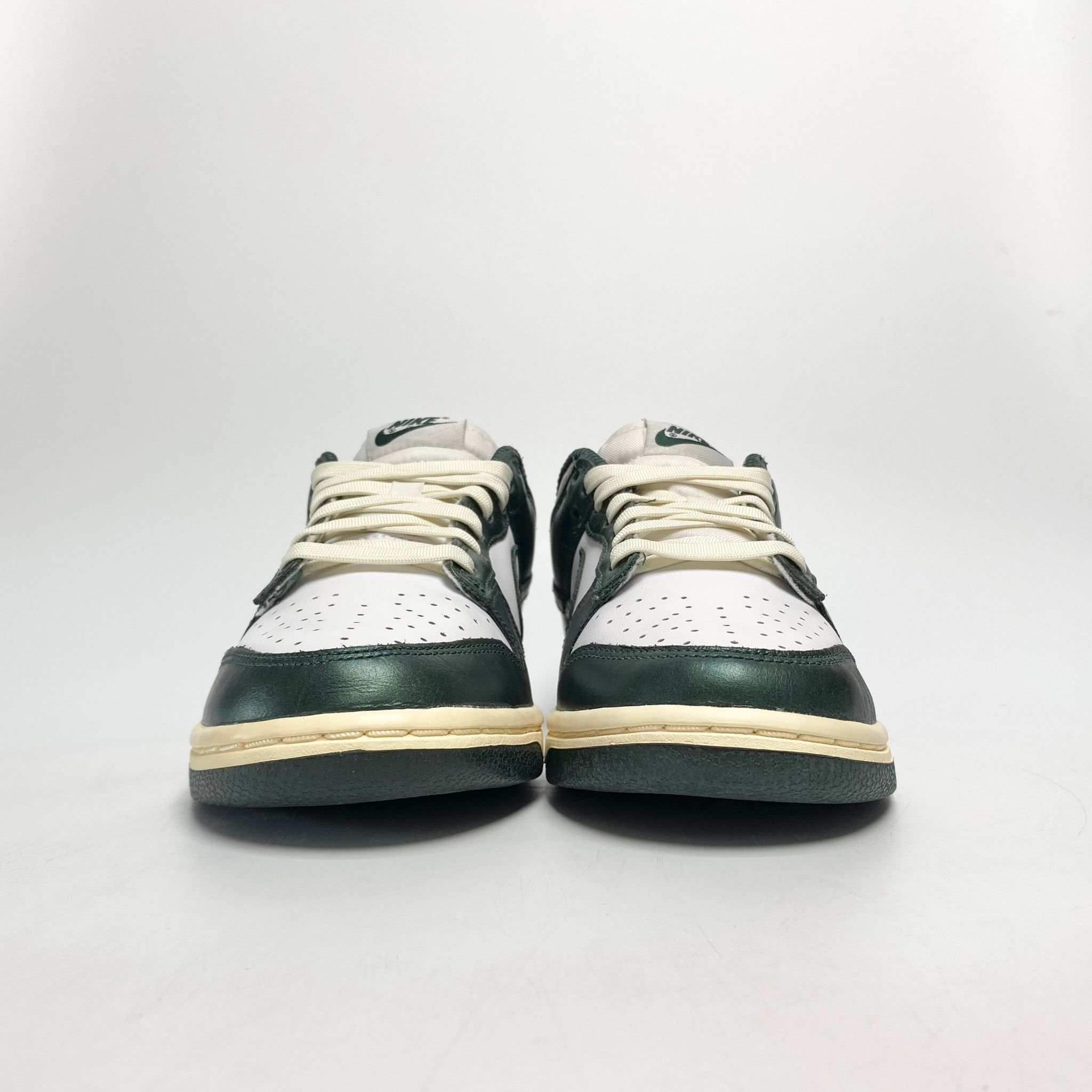 NIKE WMNS DUNK LOW VINTAGE GREEN DQ8580-100