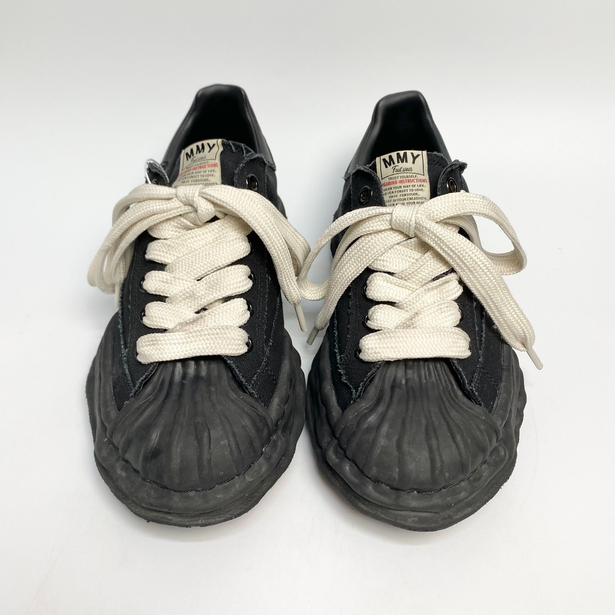 MAISON MIHARA YASUHIRO BLAKEY OG SOLE CANVAS LOW-TOP SNEAKER BLACK A08FW735