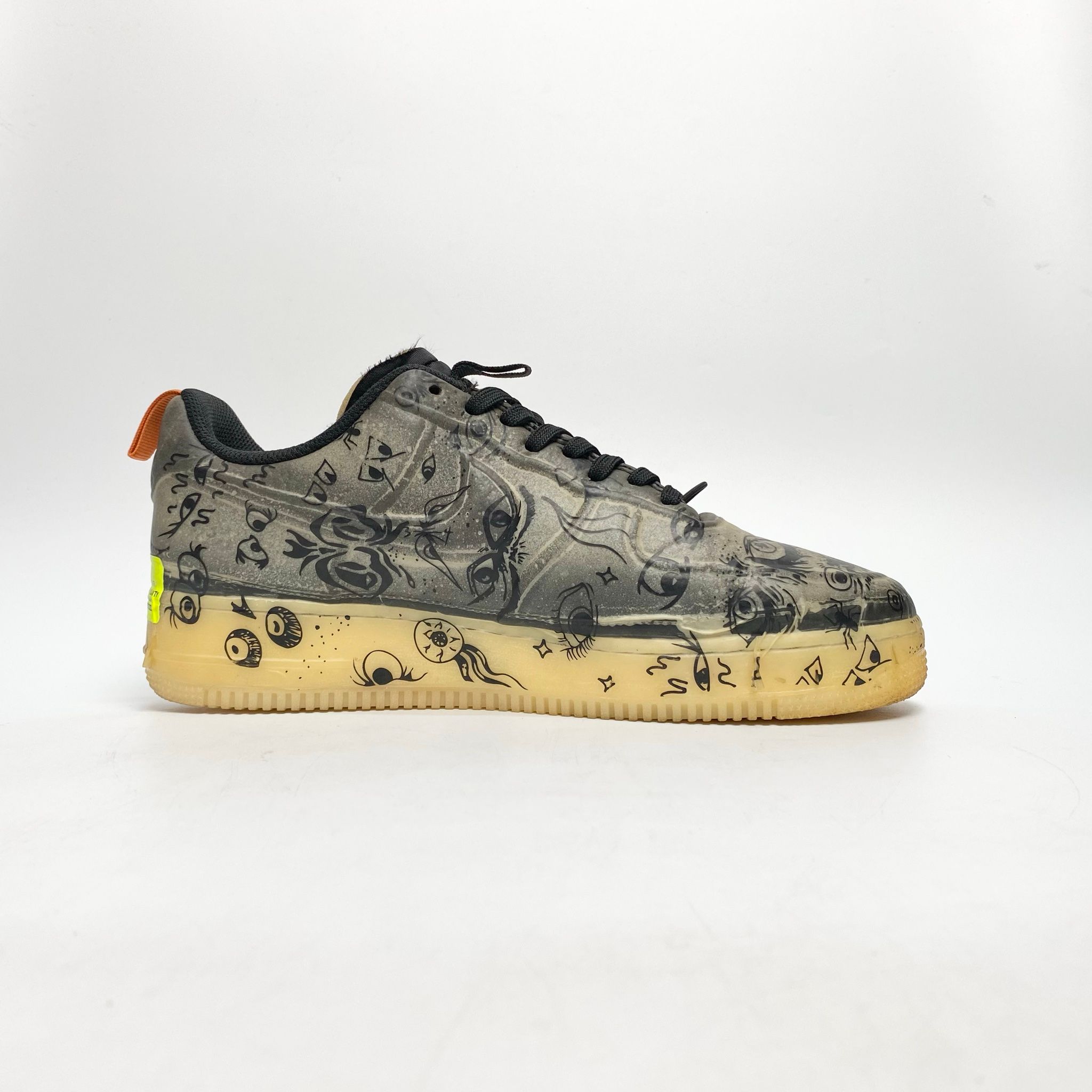 NIKE AIR FORCE 1 EXPERIMENTAL HALLOWEEN DC8904-001