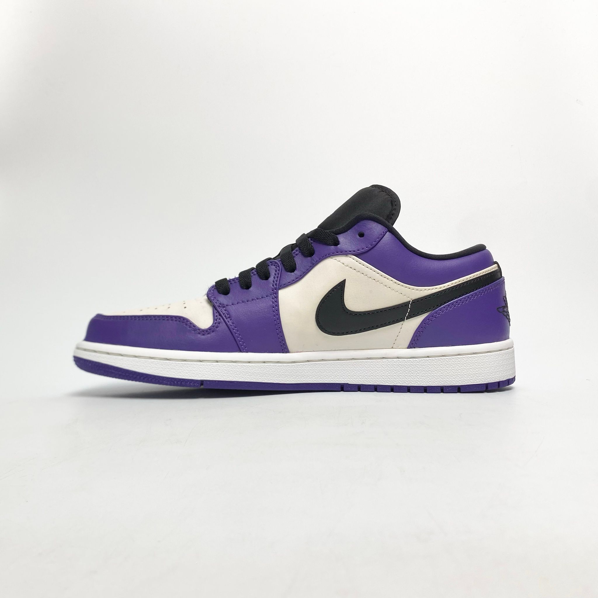 NIKE AIR JORDAN 1 LOW COURT PURPLE 553558-500