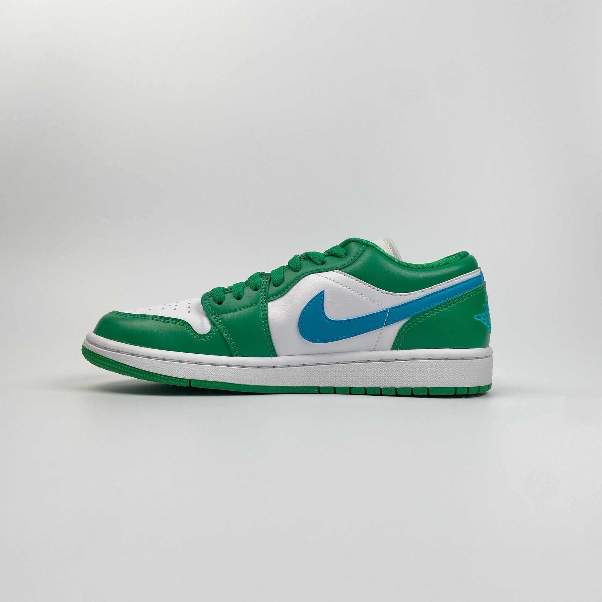 NIKE AIR JORDAN 1 LOW LUCKY GREEN DC0774-304