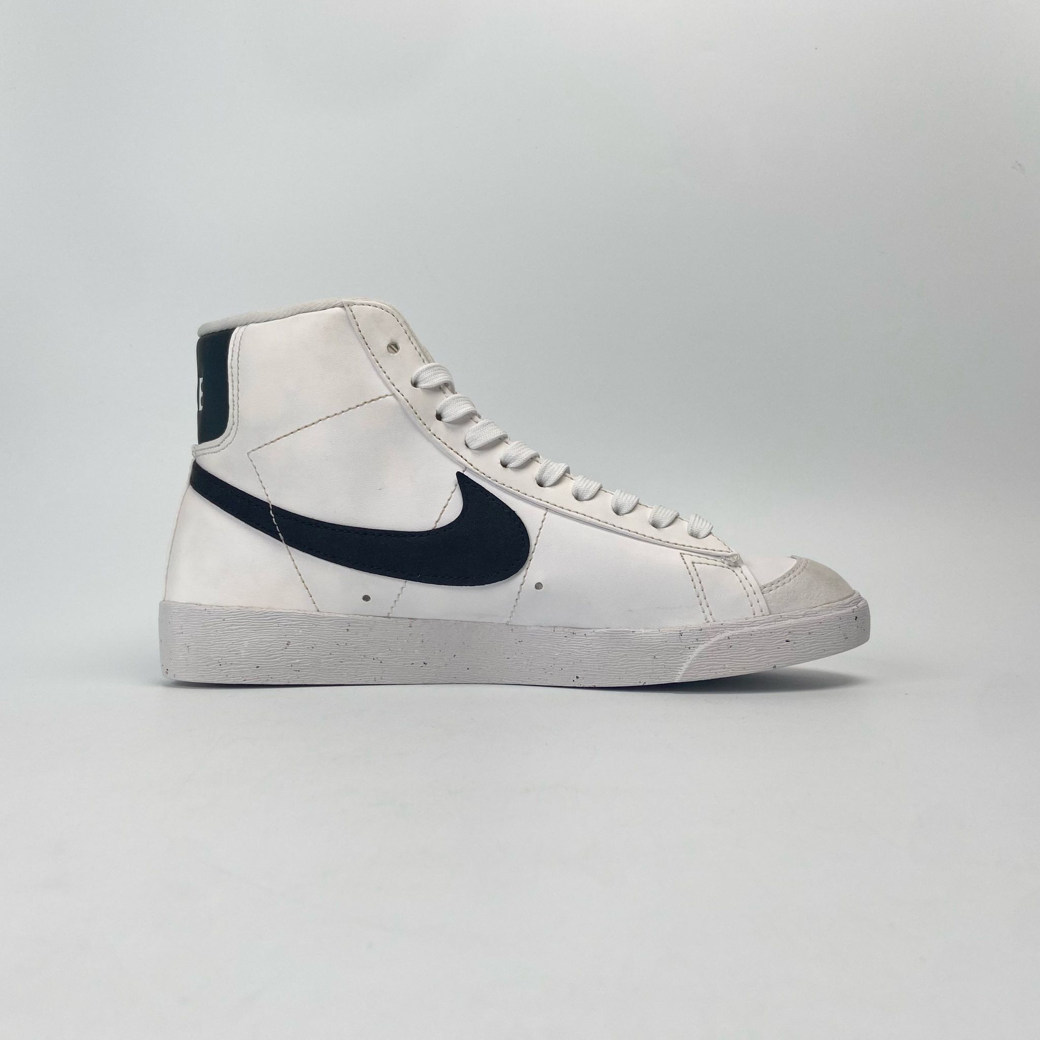 NIKE BLAZER MID '77 NEXT NATURE WHITE DO1344-101