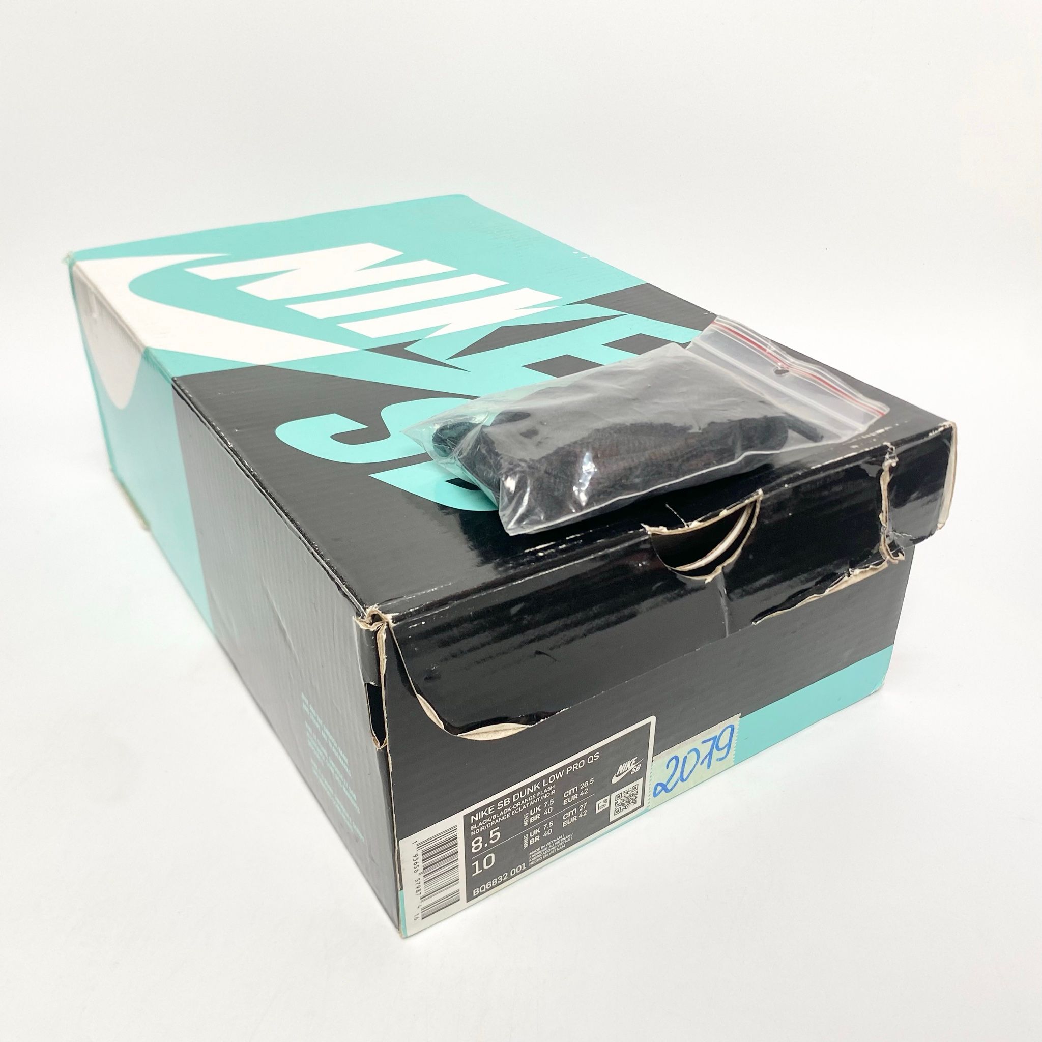 NIKE DUNK SB LOW TIE DYE RAYGUN BLACK BQ6832-001