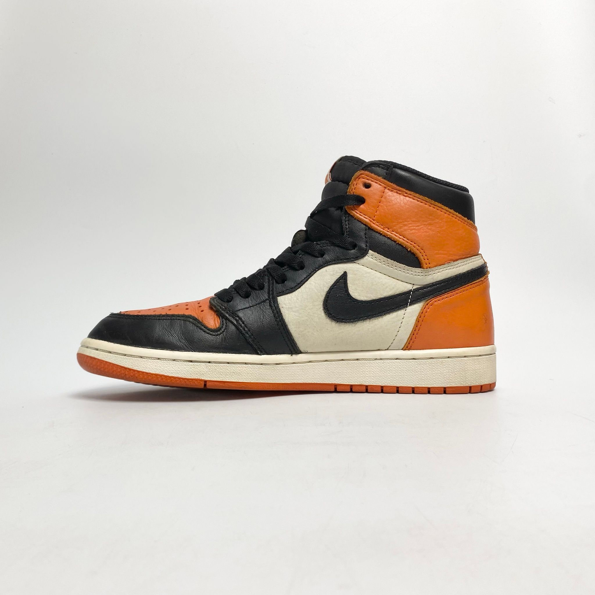NIKE AIR JORDAN 1 RETRO SHATTERED BACKBOARD 555088-005