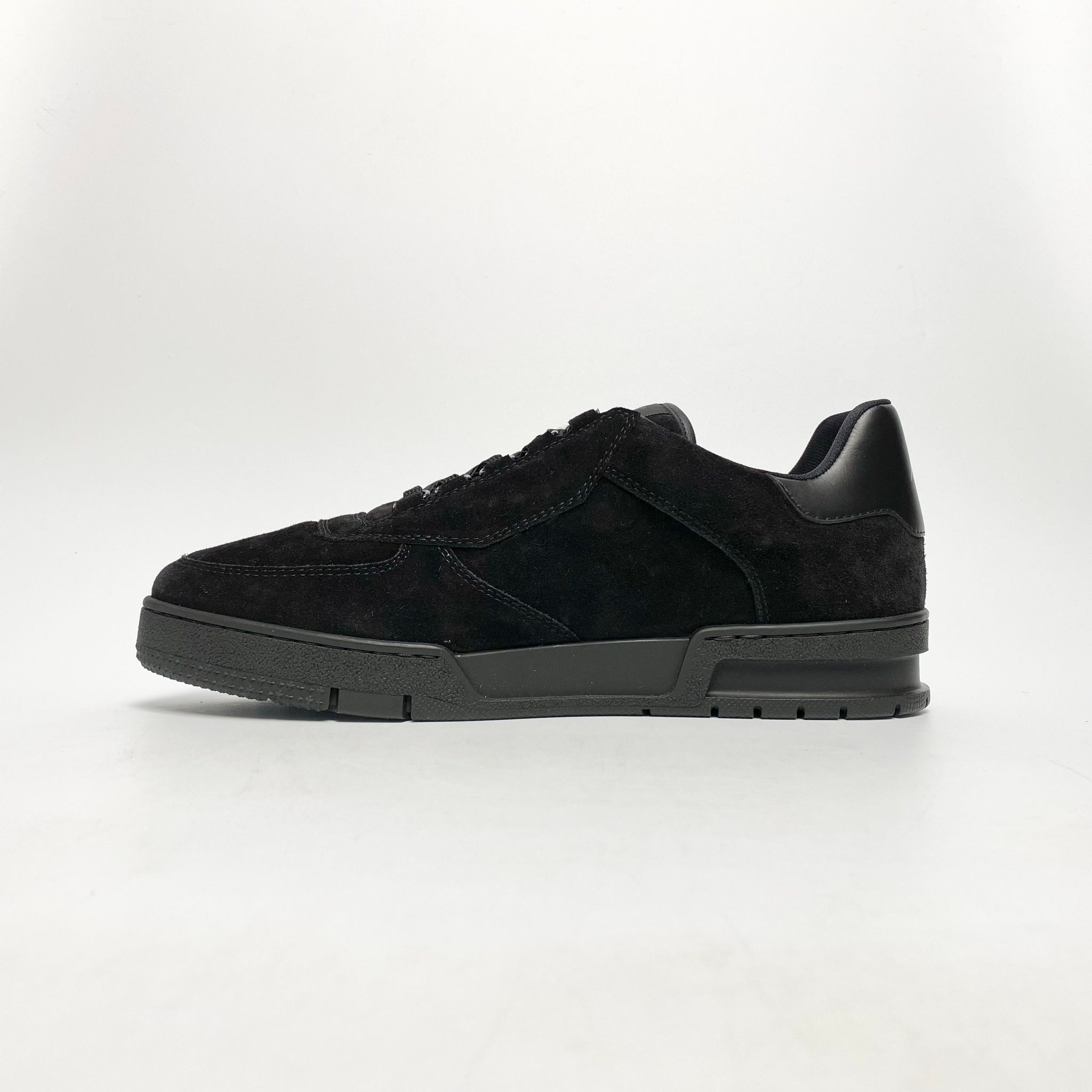 LOUIS VUITTON TRAINER LOW TOP 1AA80W