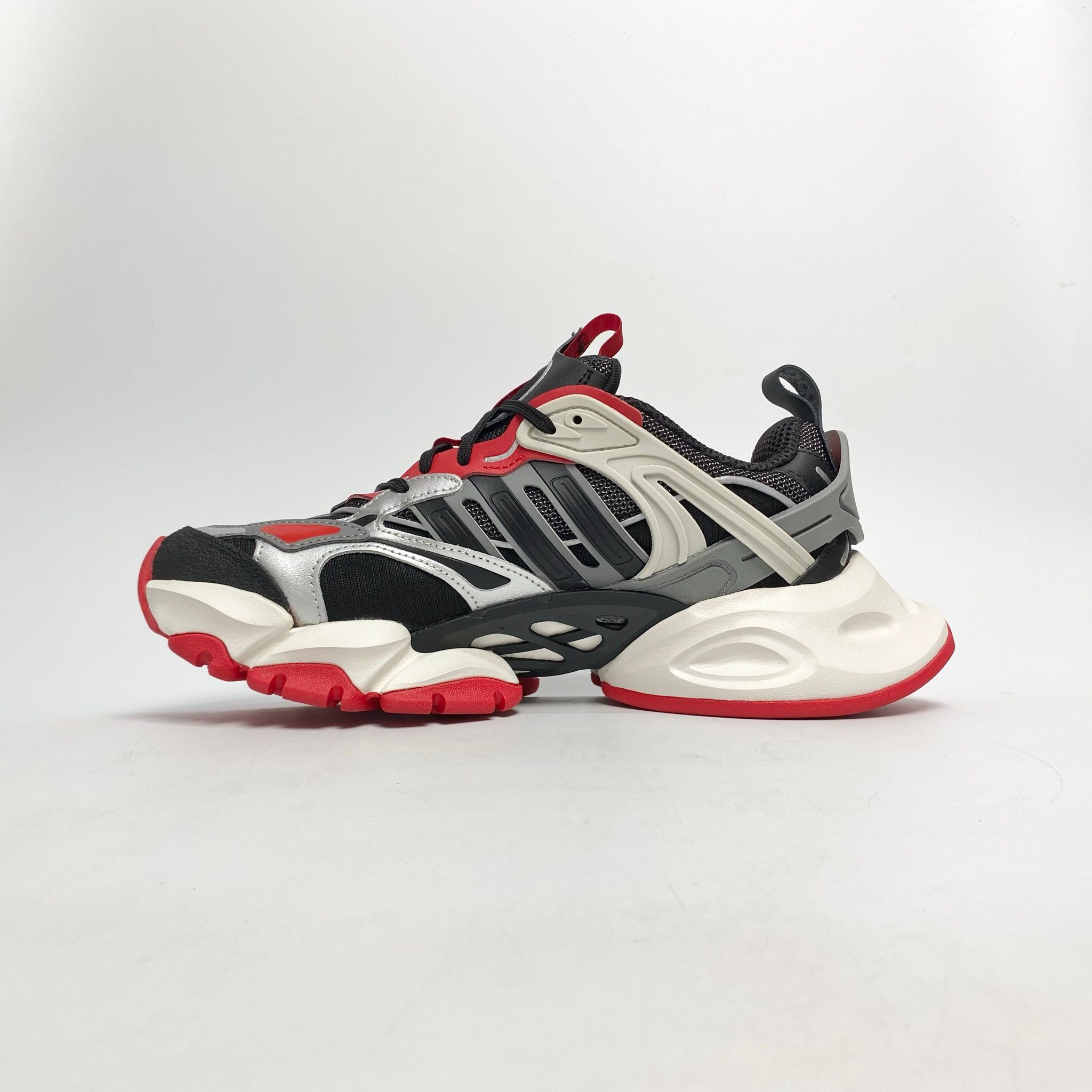 ADIDAS XLG RUNNER DELUXE BLACK SILVER RED IH0615