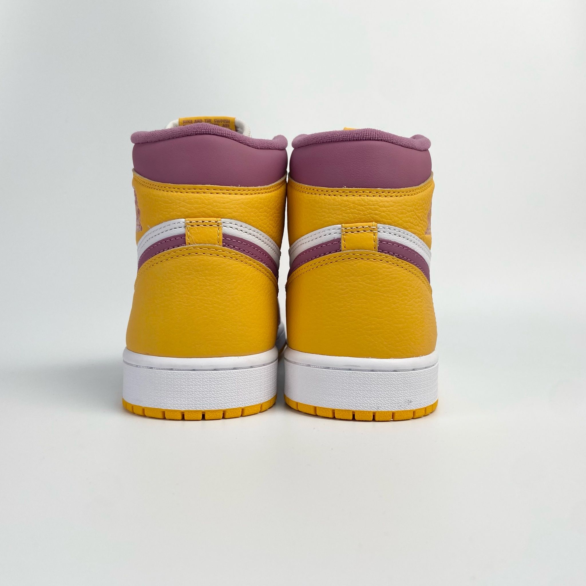 NIKE AIR JORDAN 1 RETRO HIGH OG BROTHERHOOD - 555088-706