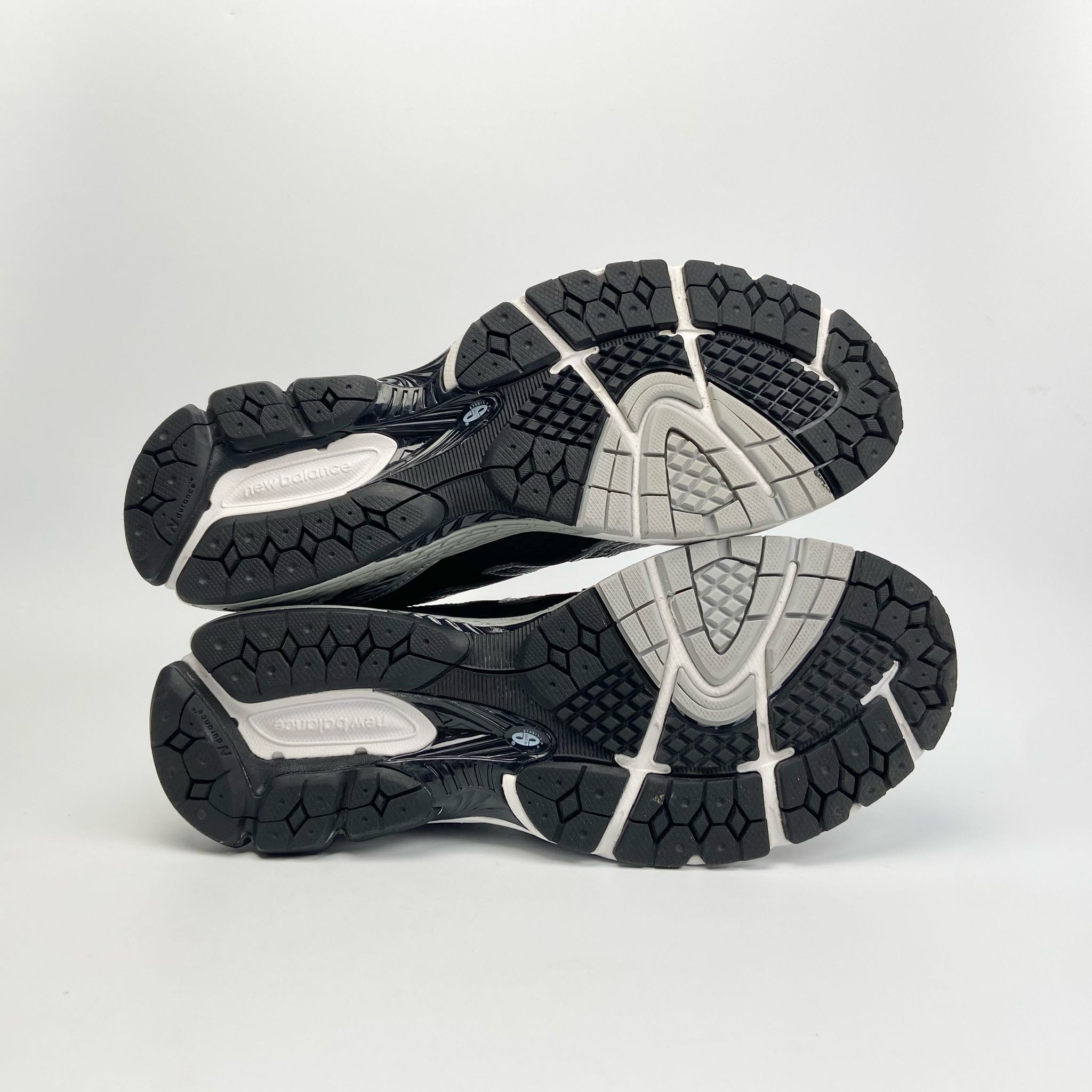 NEW BALANCE 860 D WHITE BLACK ML860XD