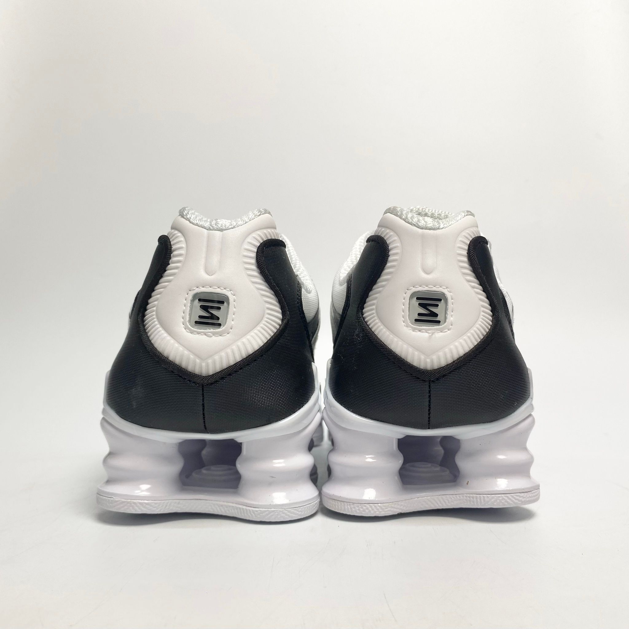 NIKE SHOX TL WHITE PLATINUM AV3595-102