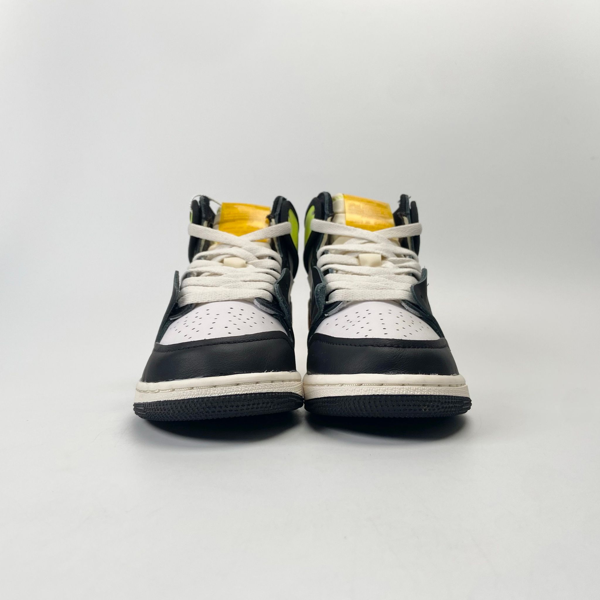 NIKE AIR JORDAN 1 RETRO HIGH OG GS VOLT GOLD 575441-118