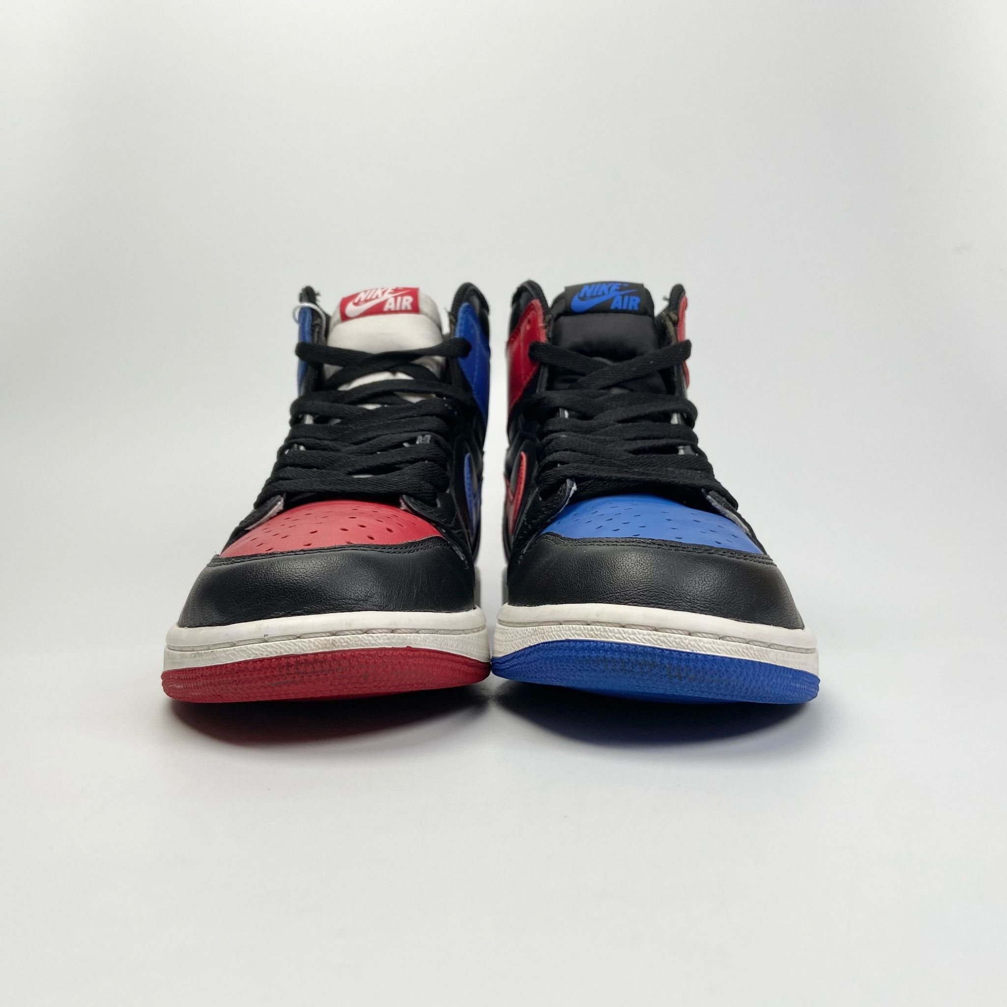 NIKE AIR JORDAN 1 RETRO TOP 3 555088-026
