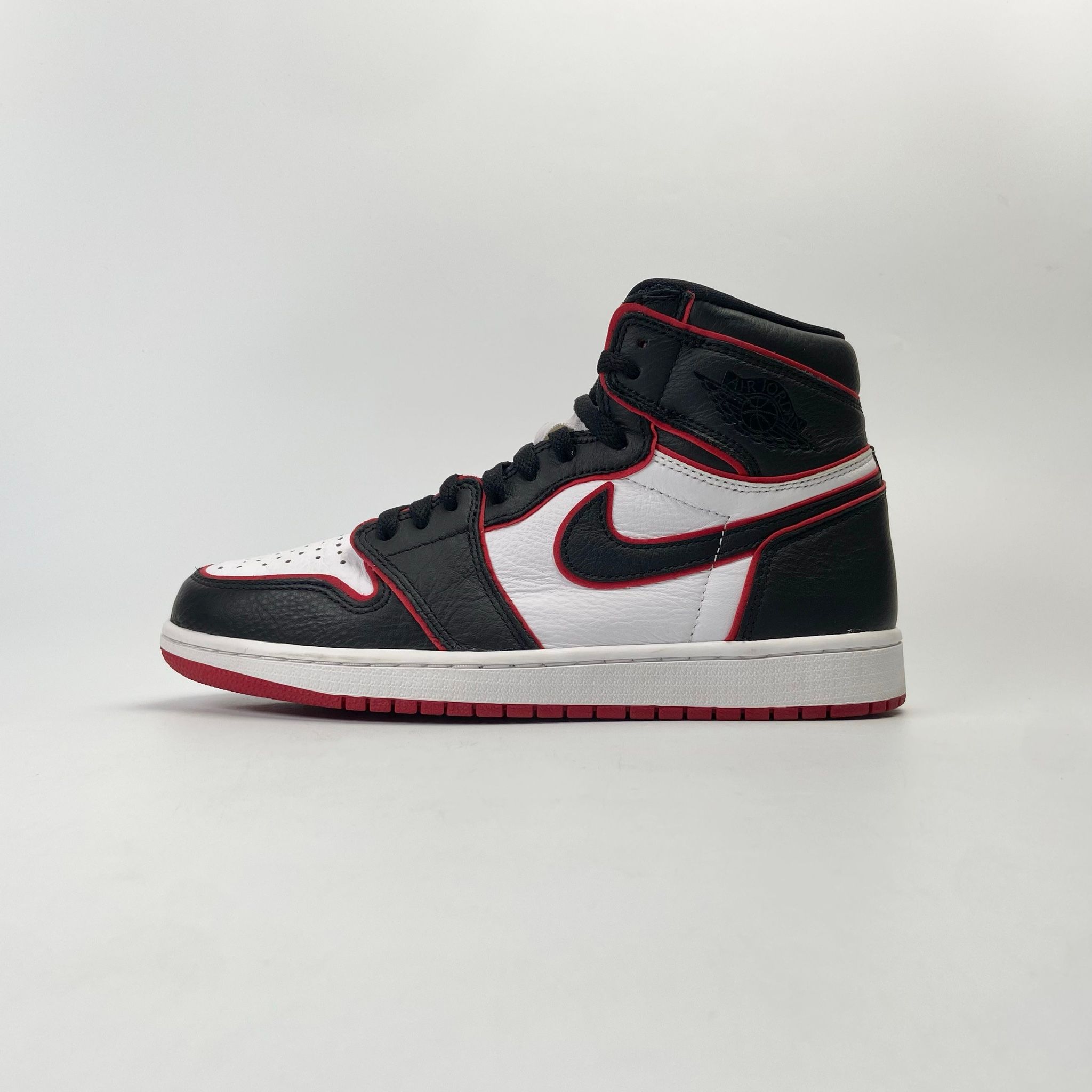 NIKE AIR JORDAN 1 RETRO HIGH BLOODLINE 555088-062