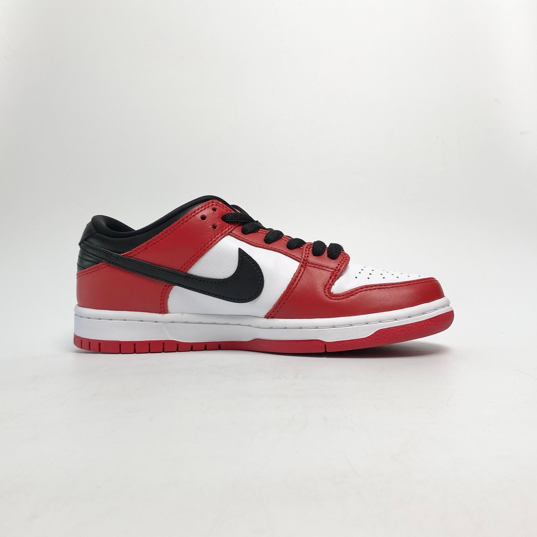 NIKE SB DUNK LOW J-PACK CHICAGO BQ6817-600
