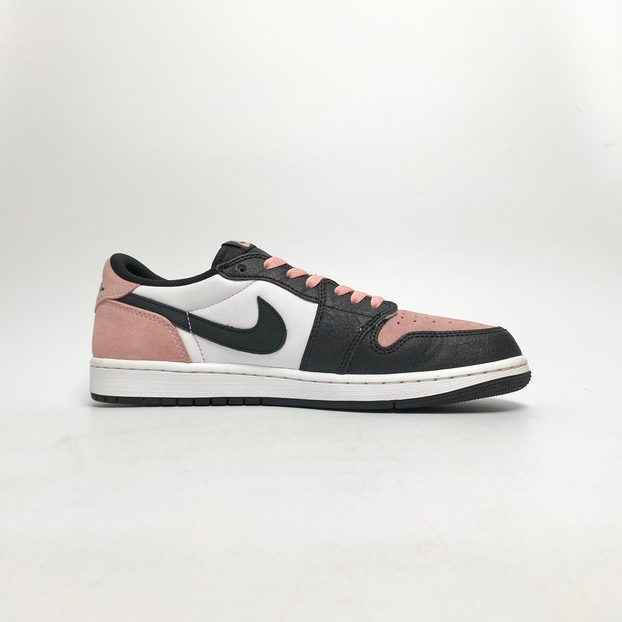 NIKE AIR JORDAN 1 RETRO LOW OG BLEACHED CORAL CZ0790-061