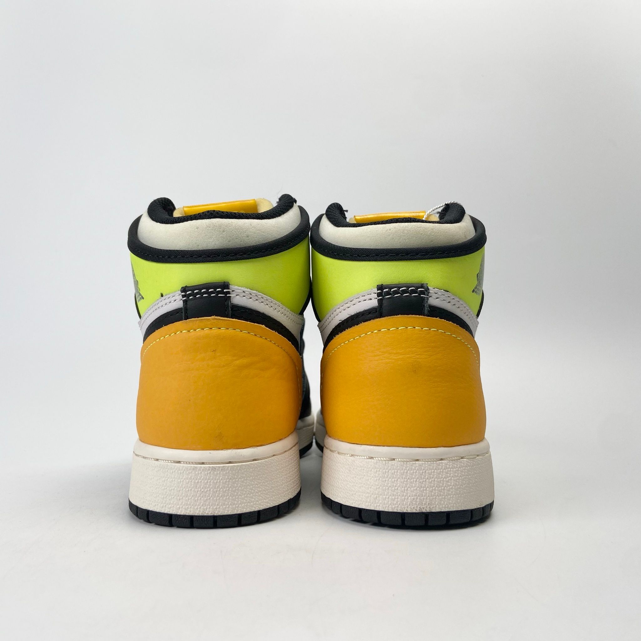 NIKE AIR JORDAN 1 RETRO HIGH OG GS VOLT GOLD 575441-118