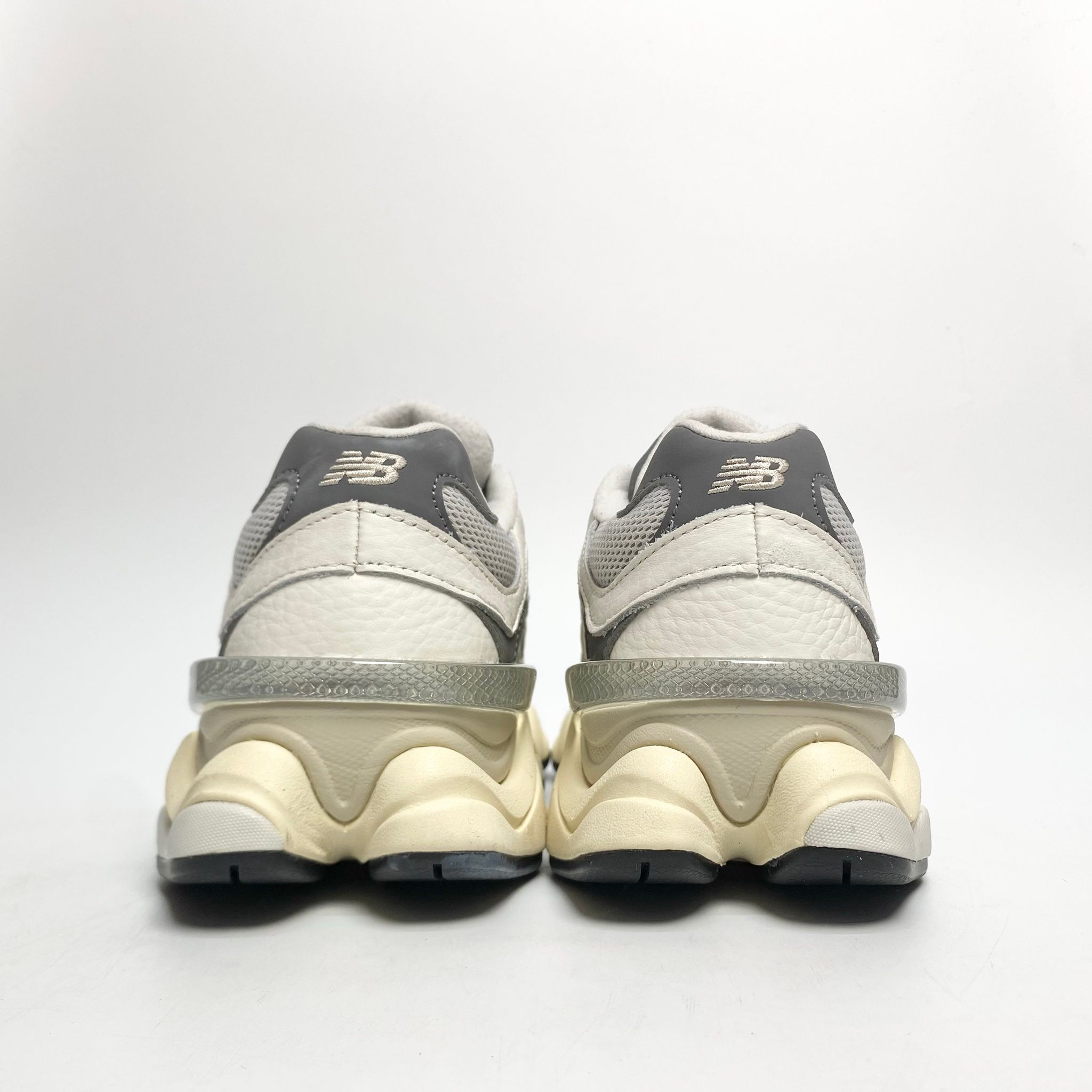 NEW BALANCE 9060 SEA SALT & CASTLEROCK U9060AGA