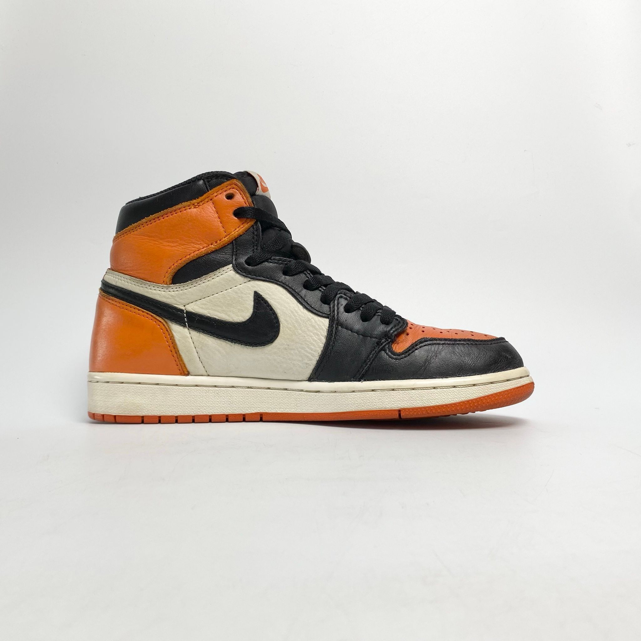 NIKE AIR JORDAN 1 RETRO SHATTERED BACKBOARD 555088-005